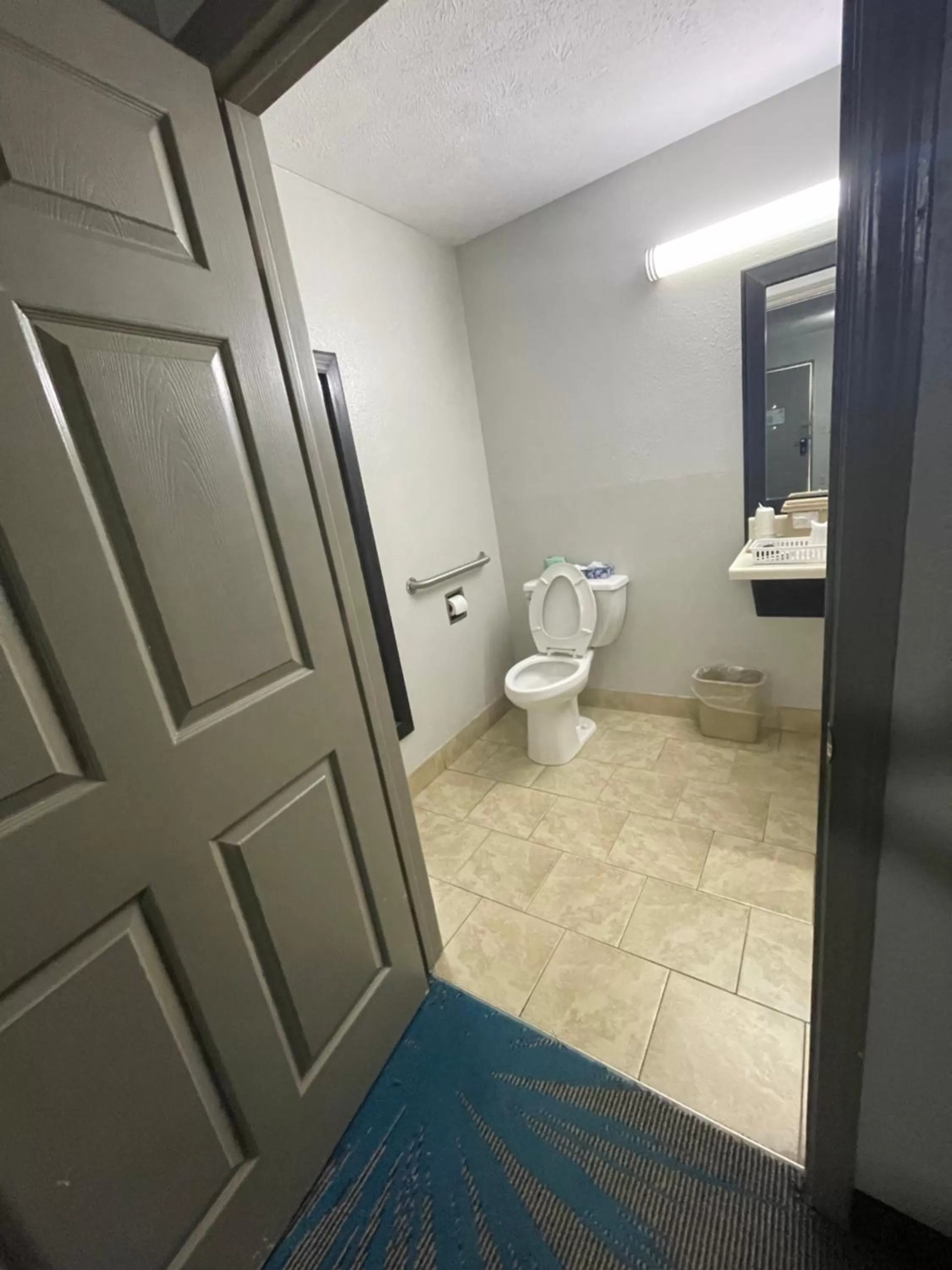 Days Inn by Wyndham Savannah