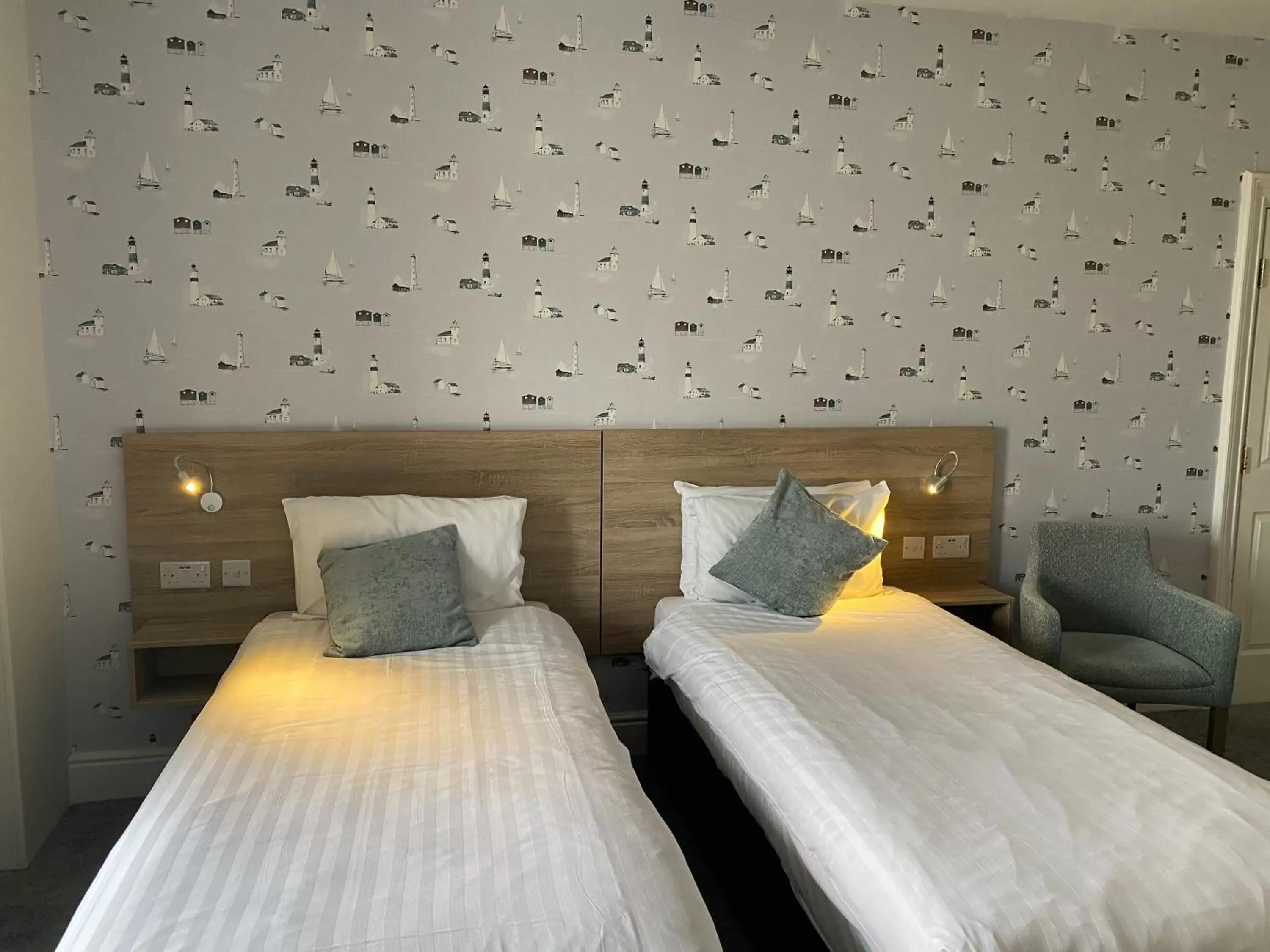 Twin Room in The Clarendon Hotel Twin Room in The Clarendon Hotel