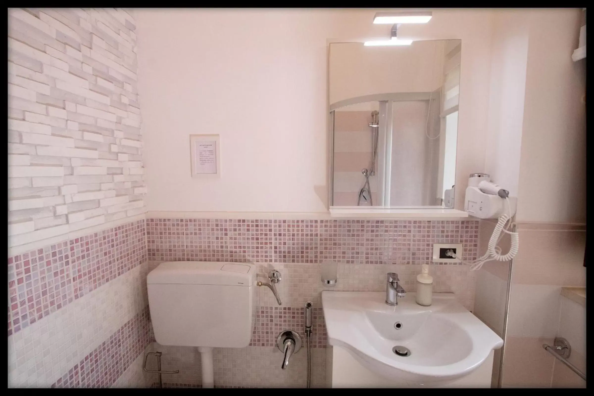 Toilet, Bathroom in B&B Zanzibar - Ospitalità Siciliana