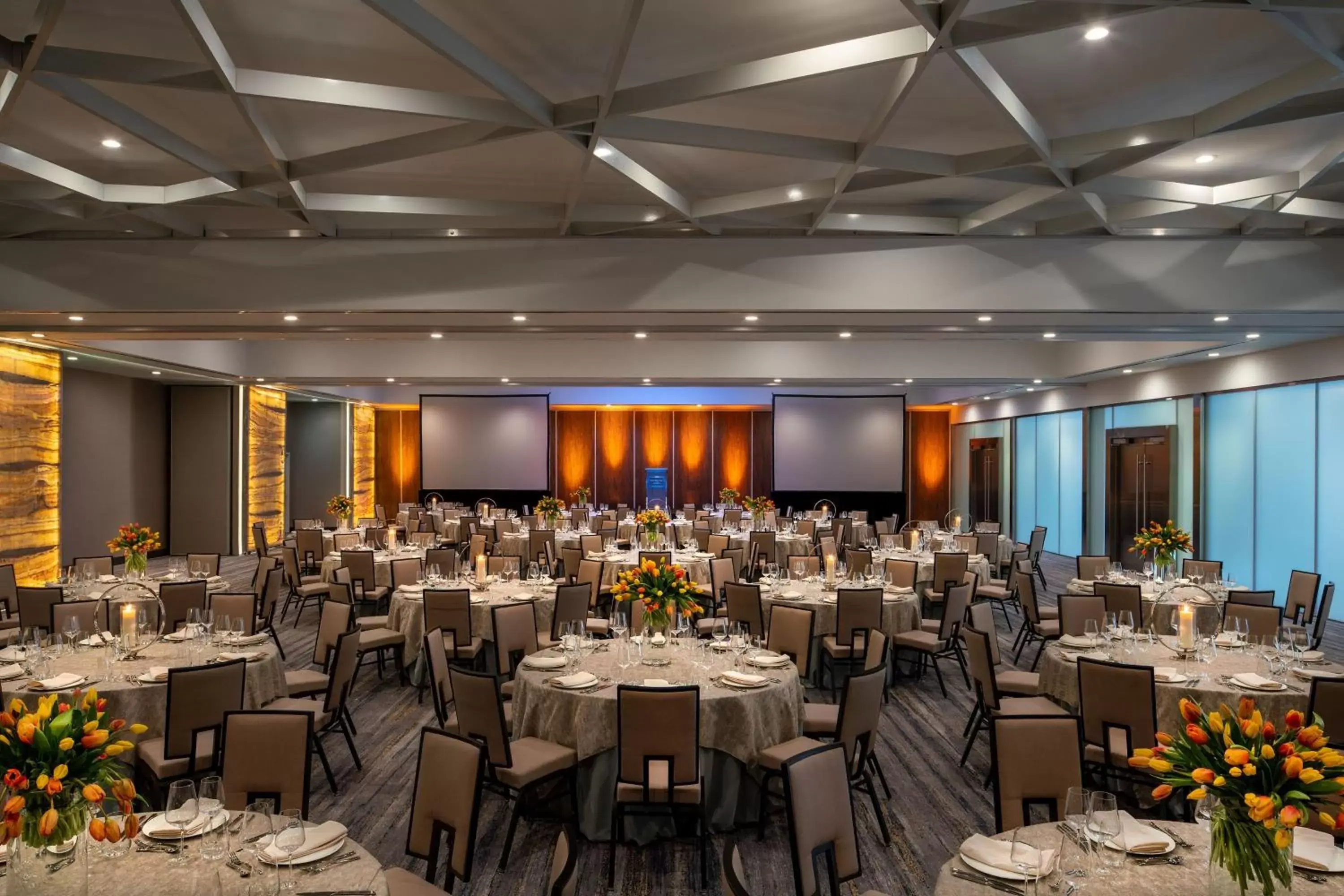 Meeting/conference room, Restaurant/Places to Eat in The Westin Houston Medical Center - Museum District