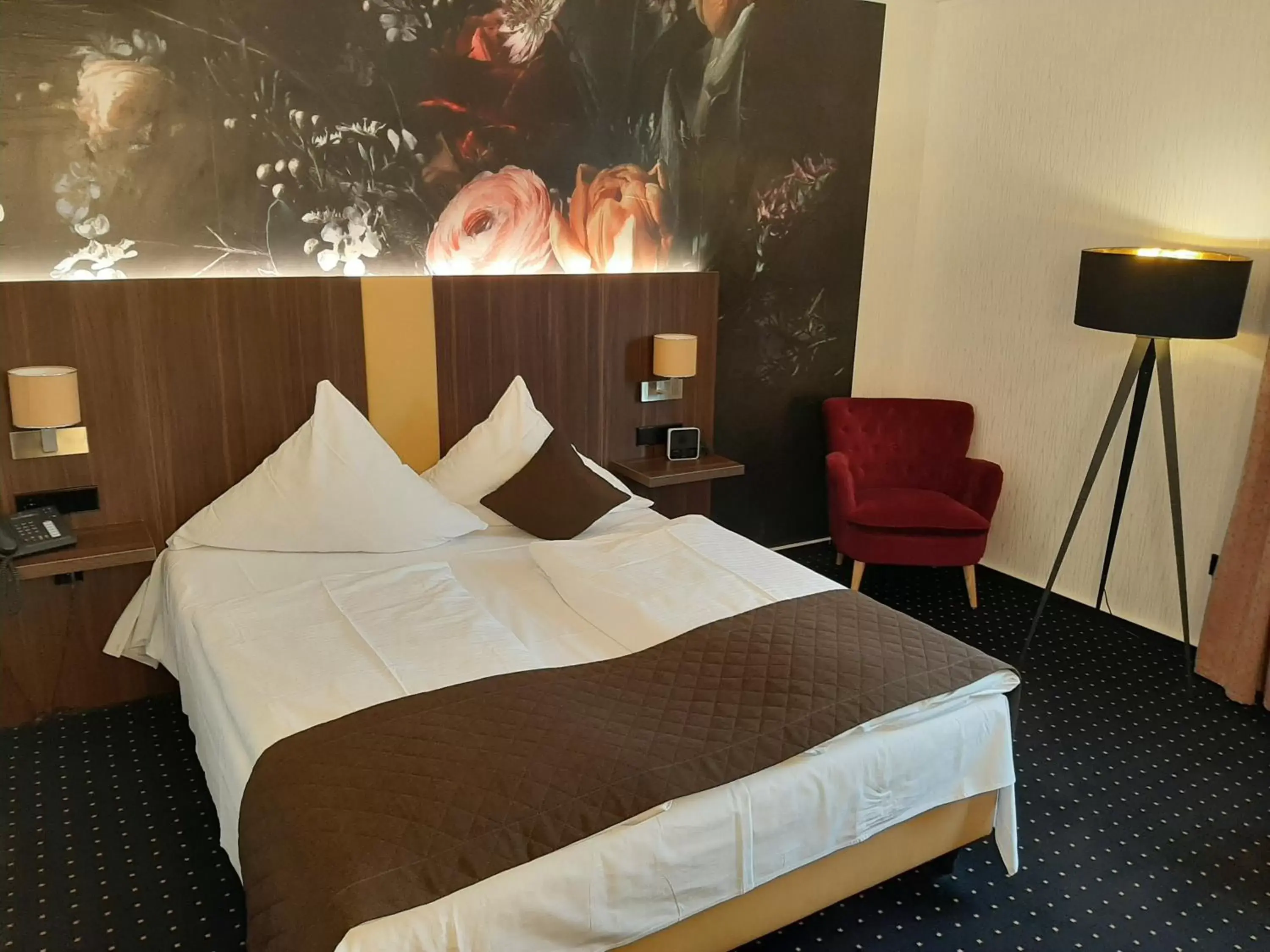 Bed in Lobinger Hotel Weisses Ross Bed in Lobinger Hotel Weisses Ross