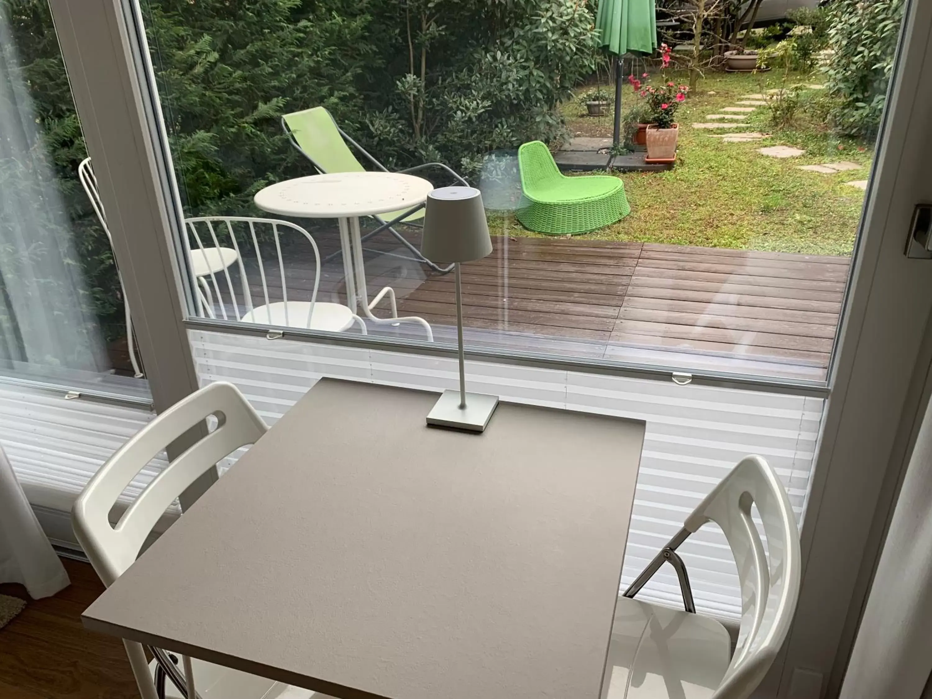 Dining area in CASABELLA-LAGO MAGGIORE