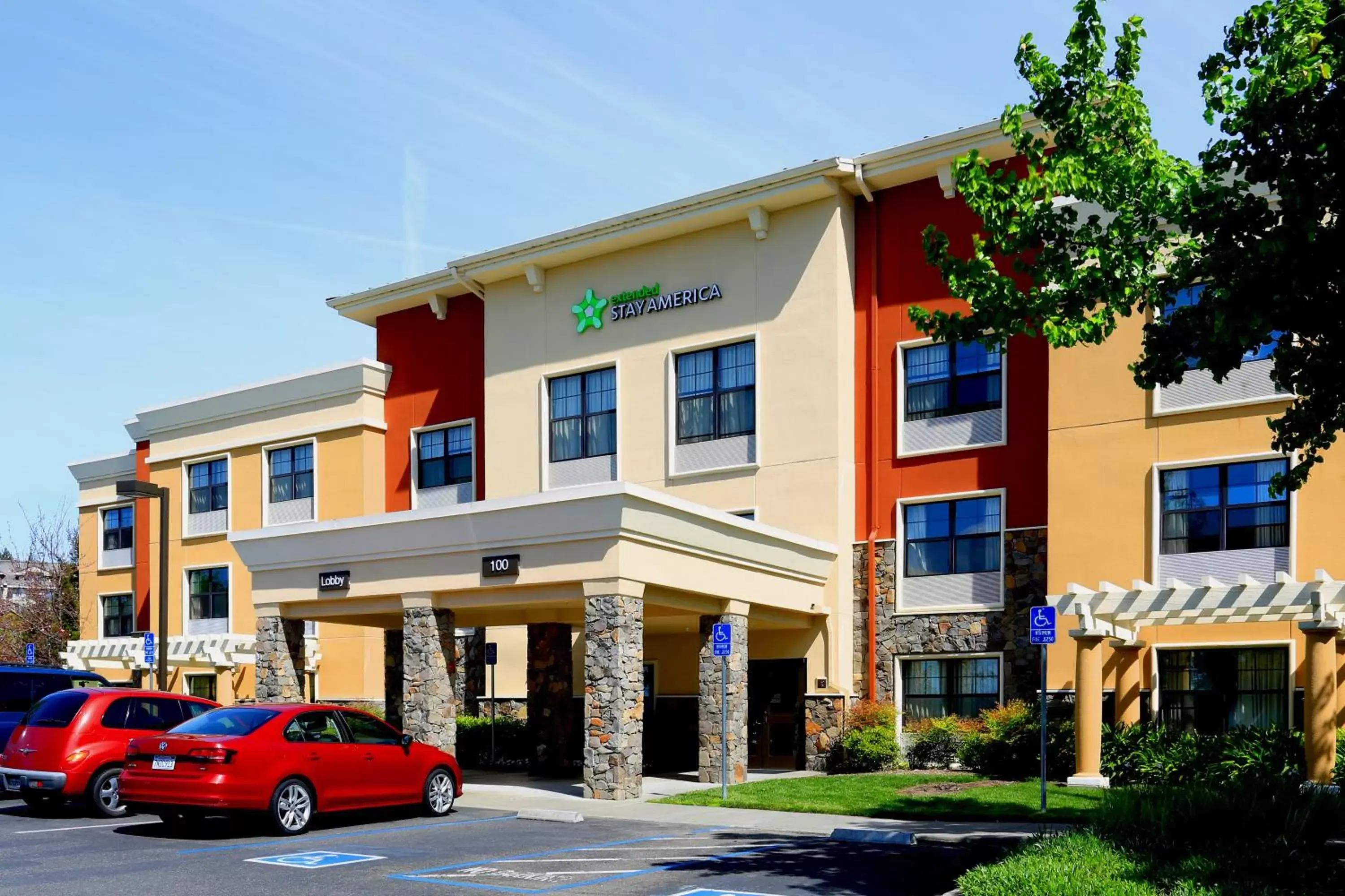 Property Building in Extended Stay America Suites - Santa Rosa - North