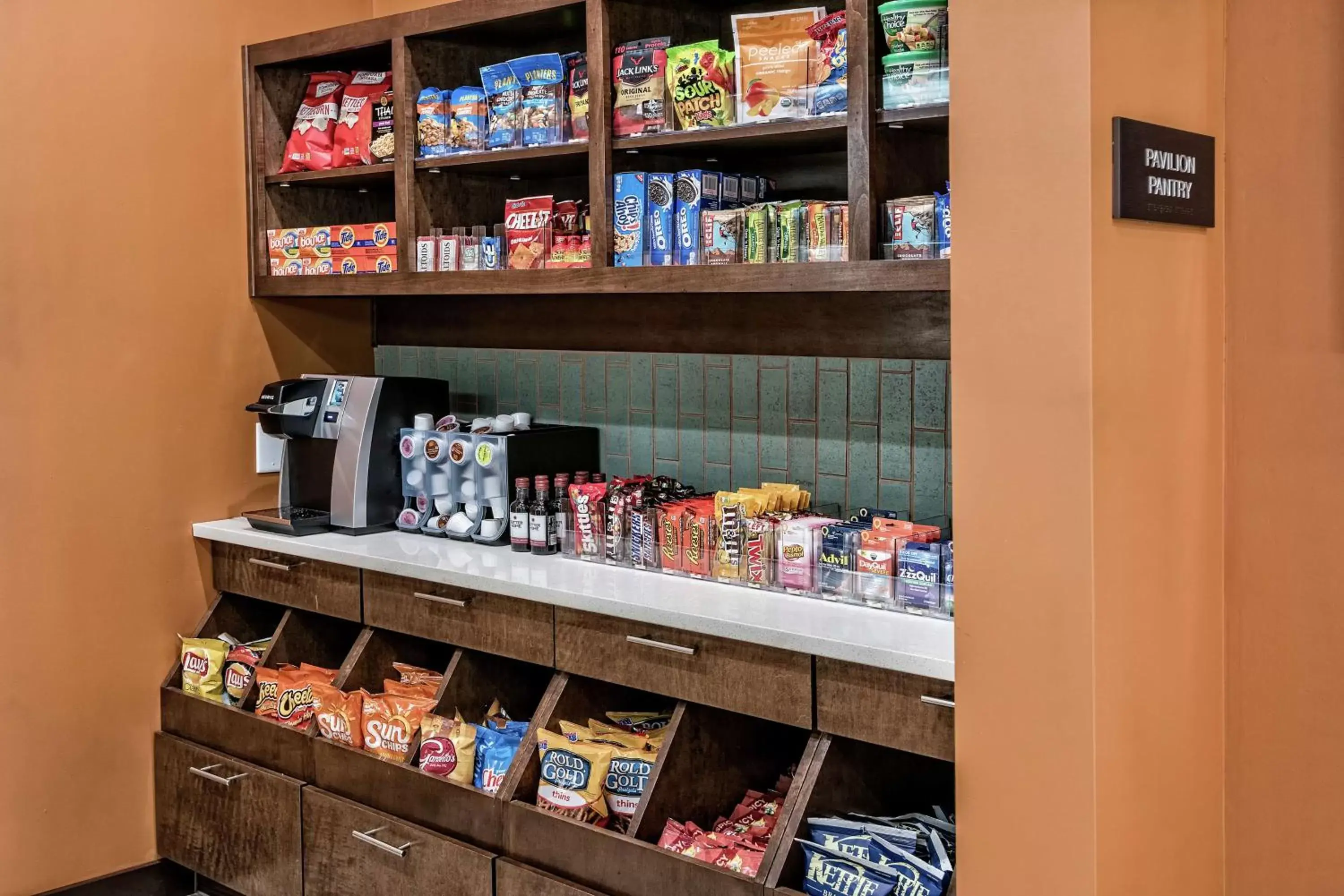 Restaurant/places to eat in Hilton Garden Inn San Marcos Restaurant/places to eat in Hilton Garden Inn San Marcos