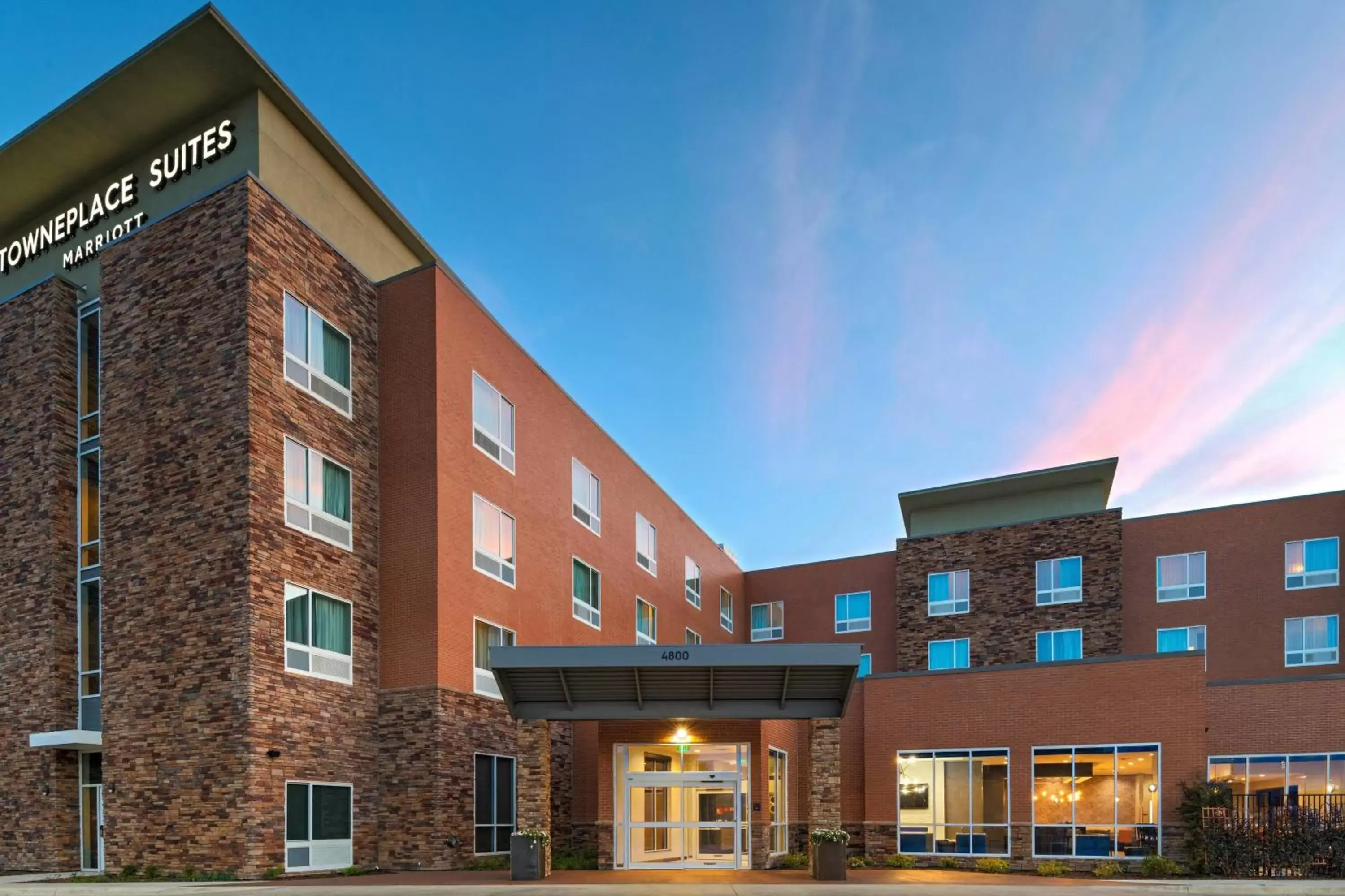 Property Building in TownePlace Suites by Marriott Dallas DFW Airport North/Irving