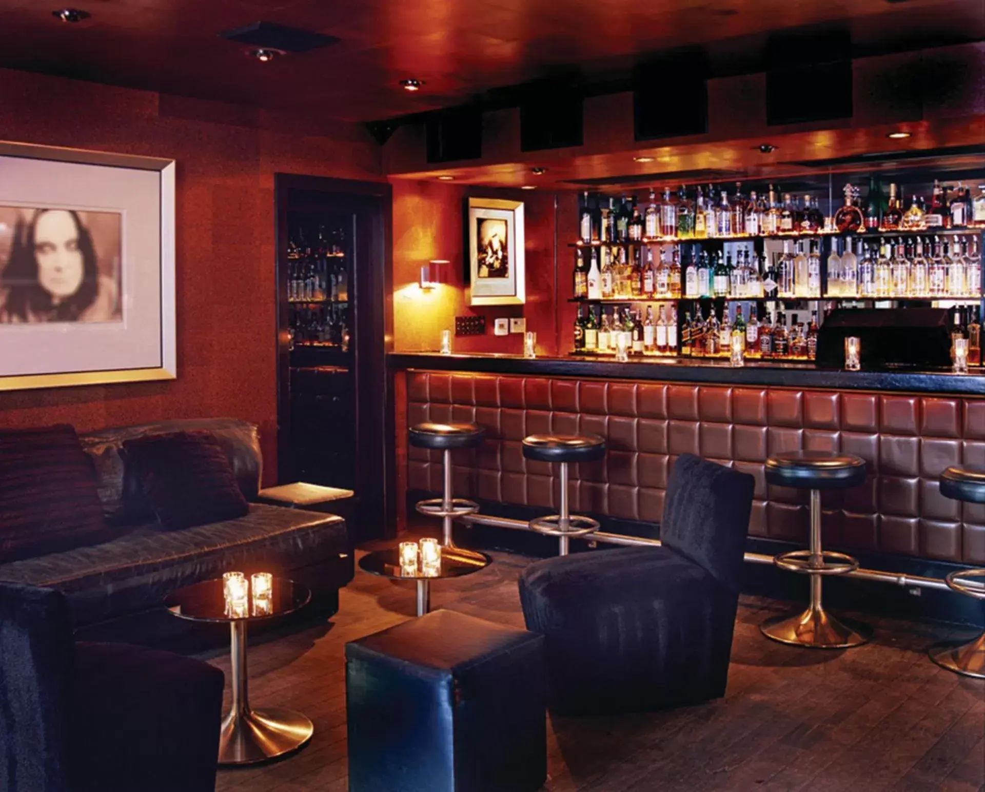 Lounge/Bar in Sunset Marquis Hotel
