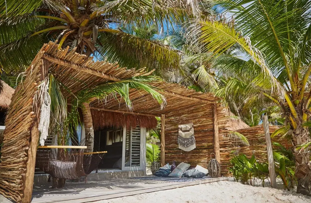 Facade/entrance in Nomade Tulum