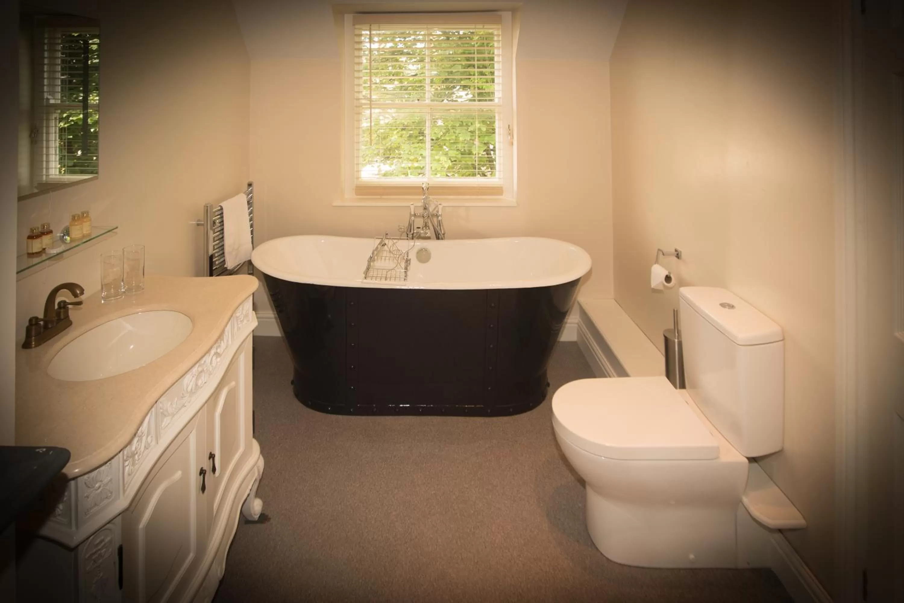 Bathroom in Brockley Hall Hotel