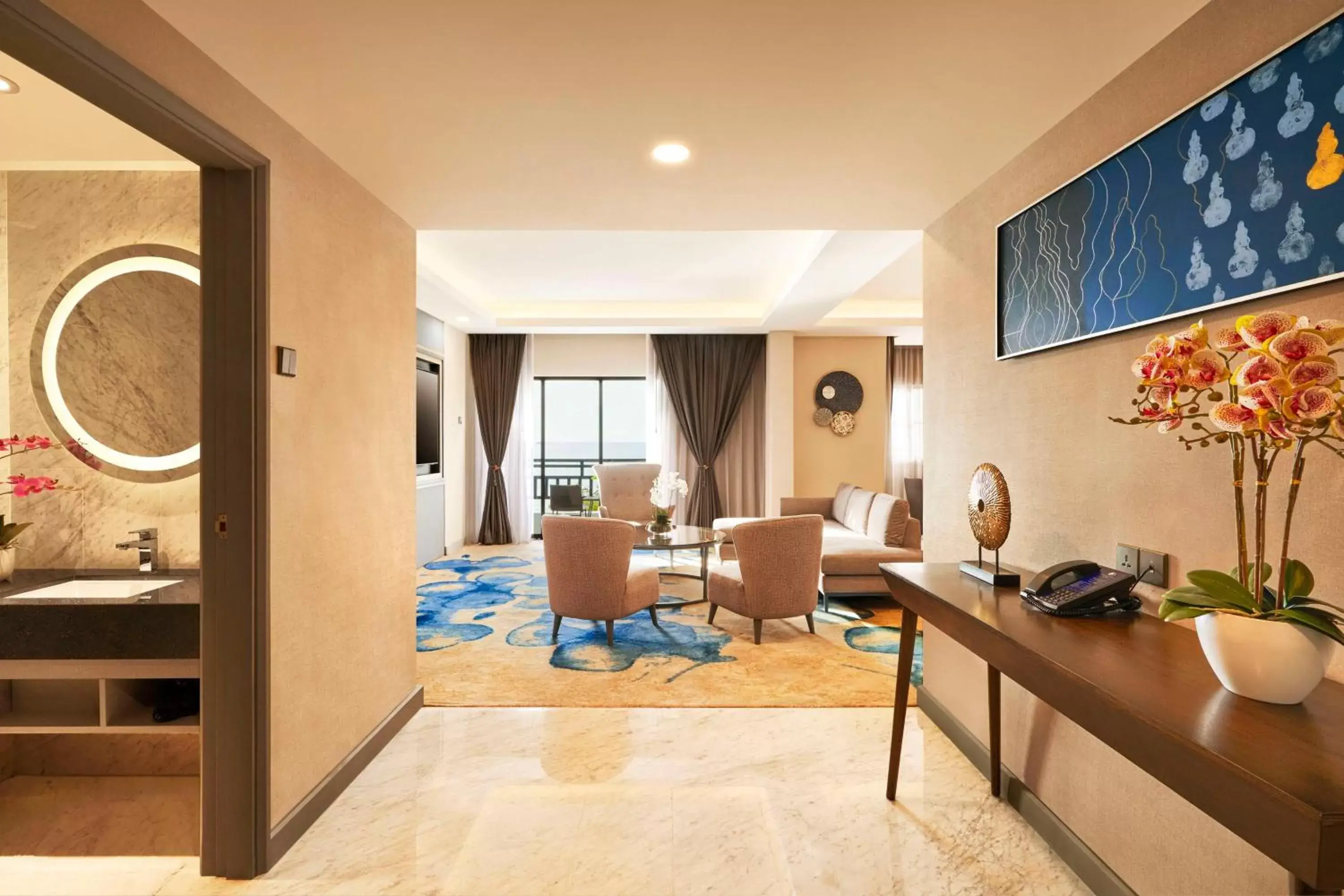 Living room in DoubleTree by Hilton Damai Laut