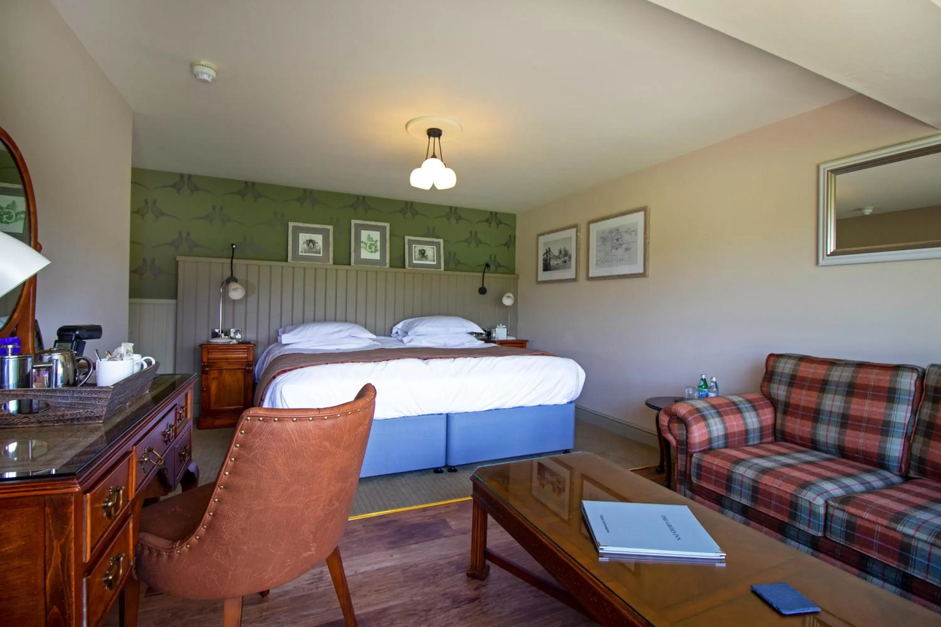Photo of the whole room, Bed in The Groes Inn