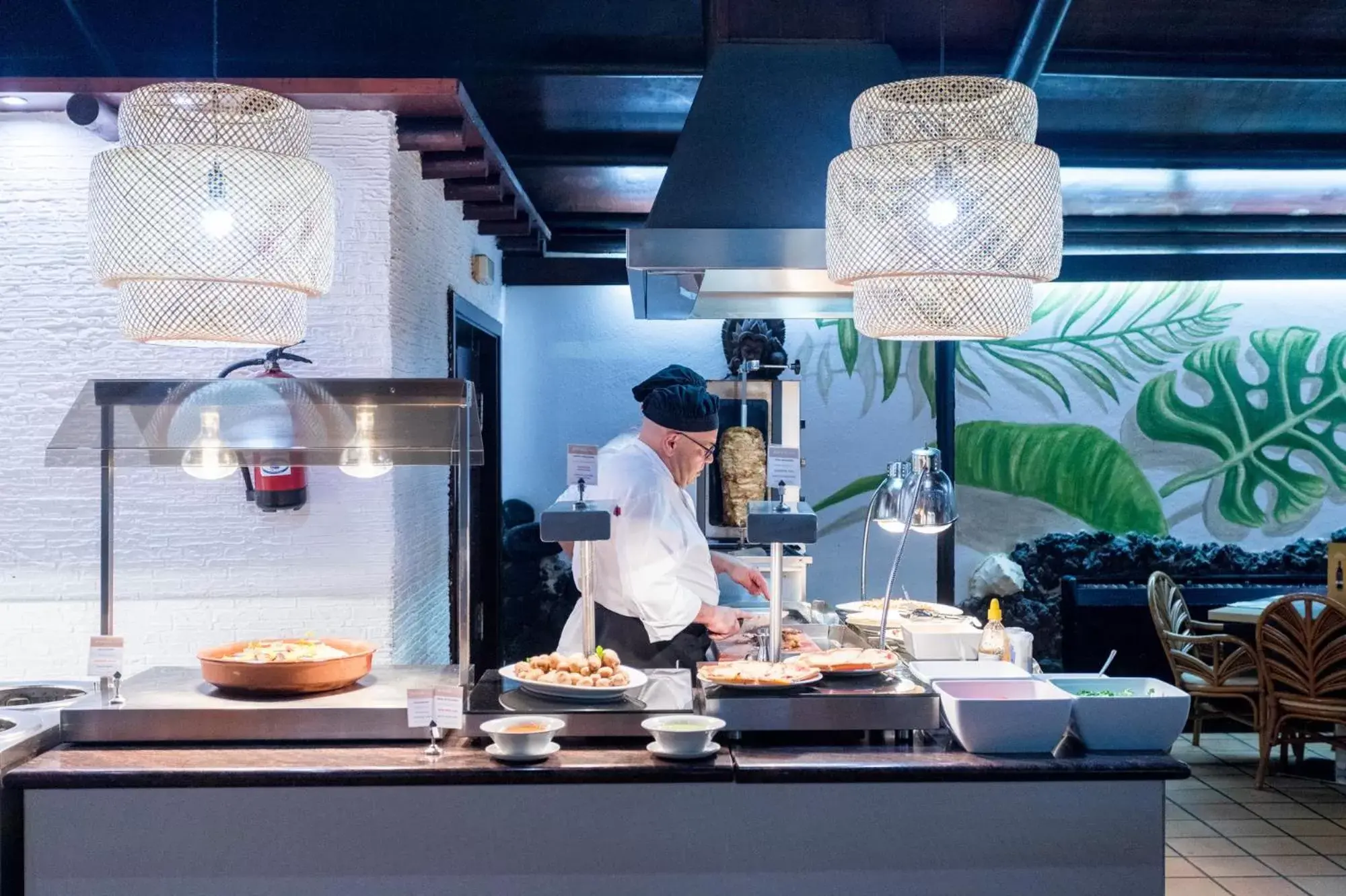 Restaurant/places to eat in Hotel Arena Suite Restaurant/places to eat in Hotel Arena Suite