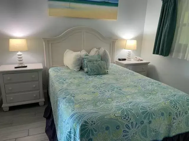 Bedroom, Bed in Tuckaway Shores Resort