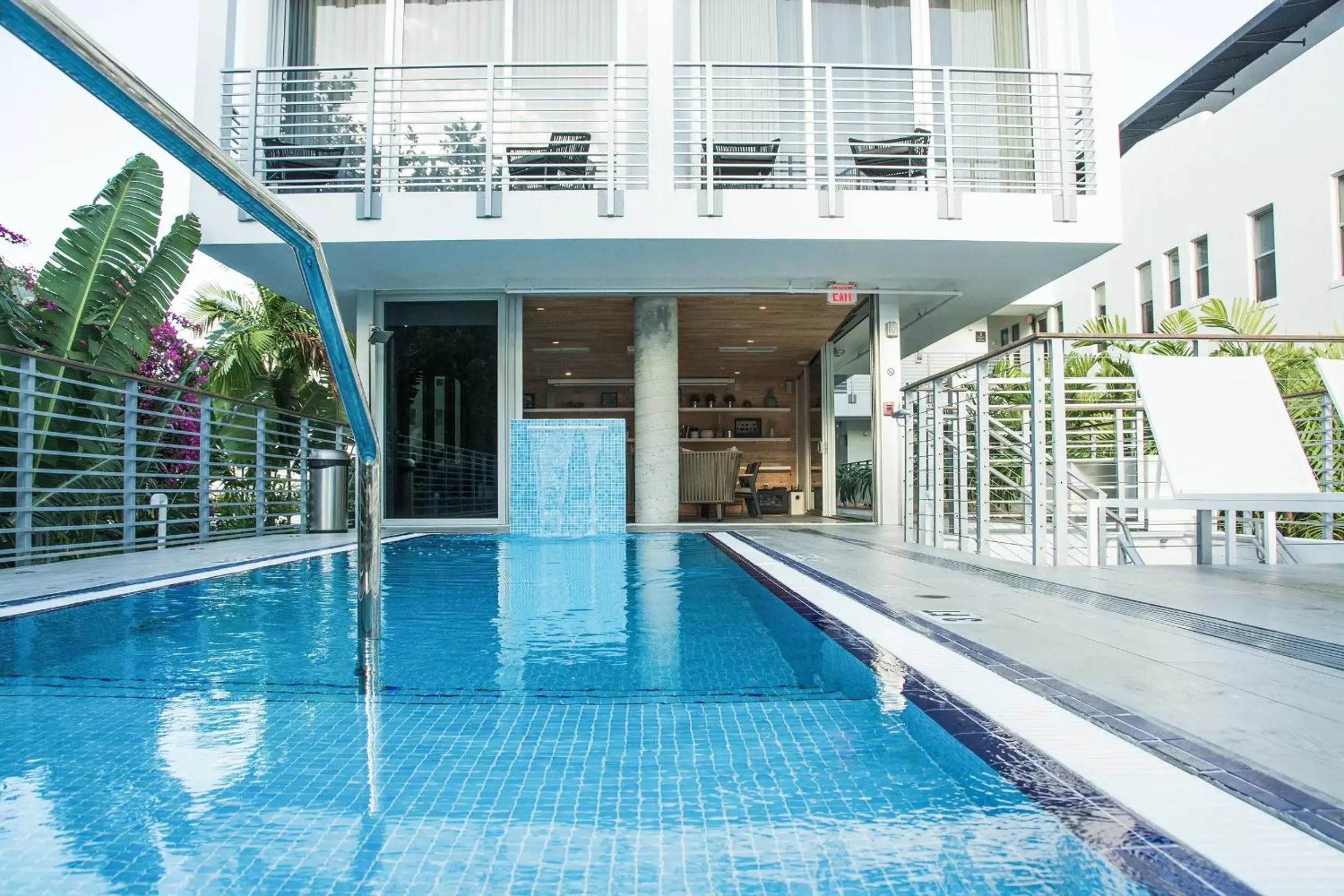 Swimming Pool in The Meridian Hotel Miami Beach