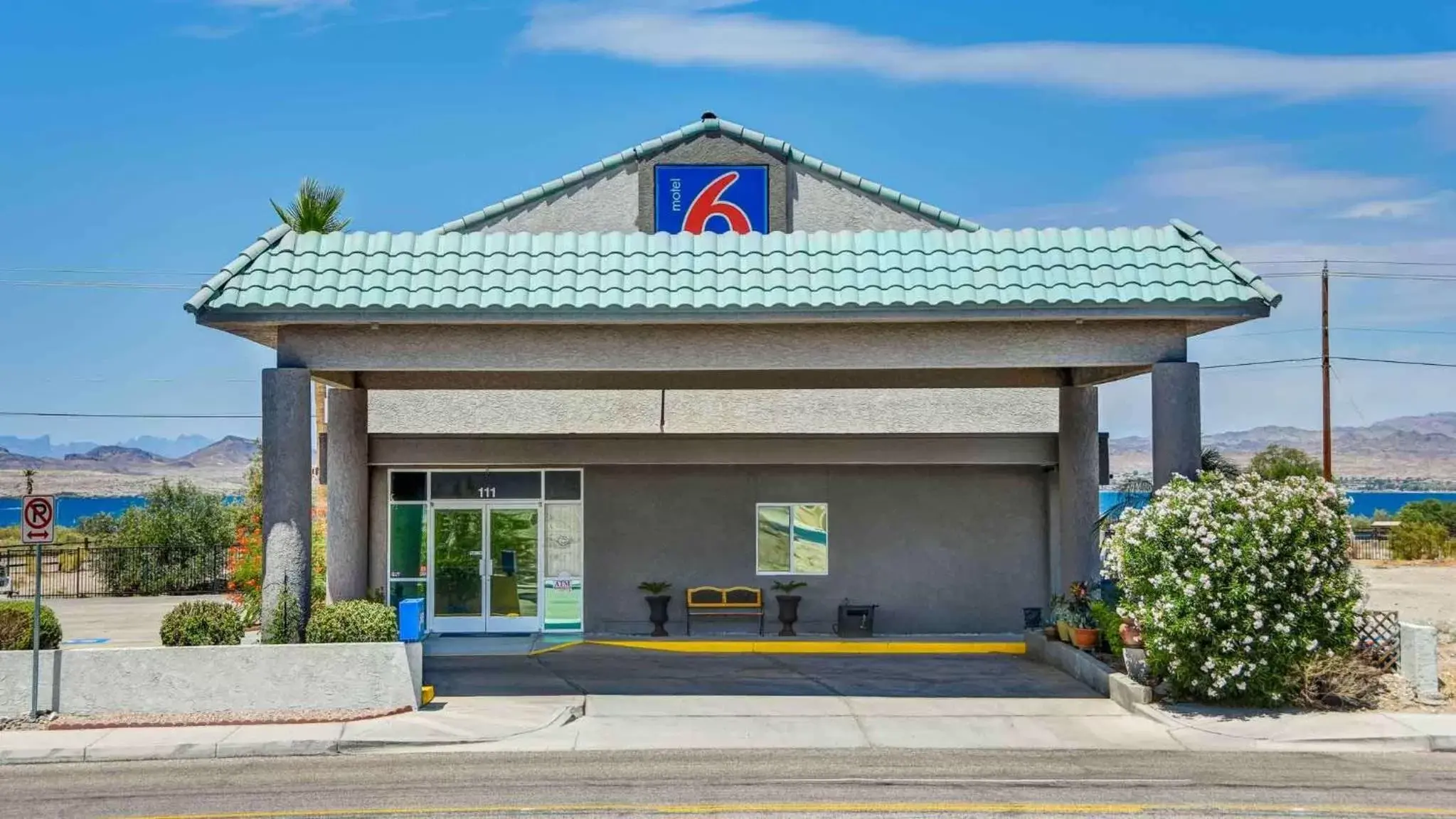 Property Building in Motel 6-Lake Havasu, AZ - Lakeside