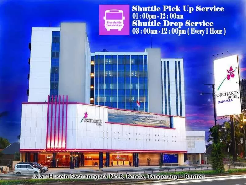 Property building in Orchardz Hotel Bandara