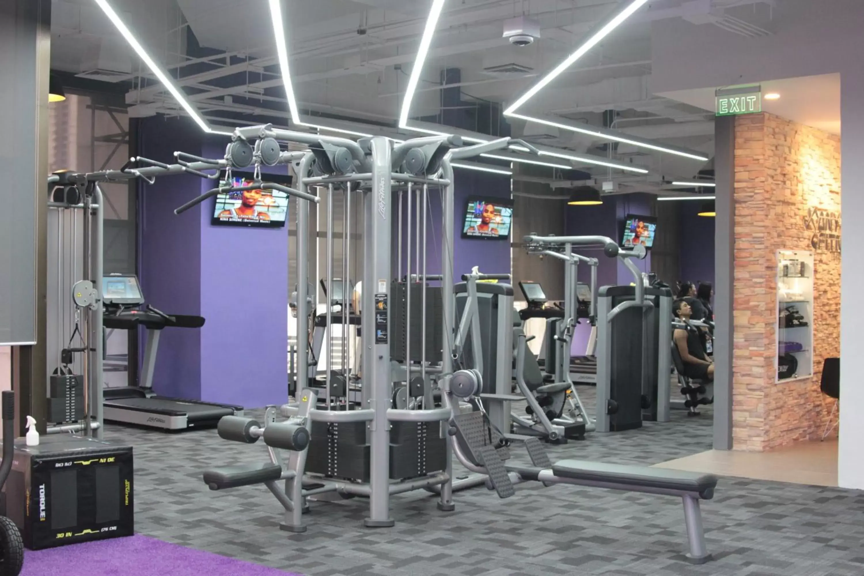 Fitness centre/facilities, Fitness Center/Facilities in Crowne Plaza Manila Galleria, an IHG Hotel