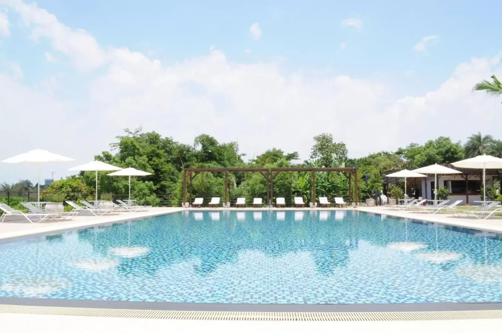 Swimming Pool in The Grand Hotel Kaohsiung