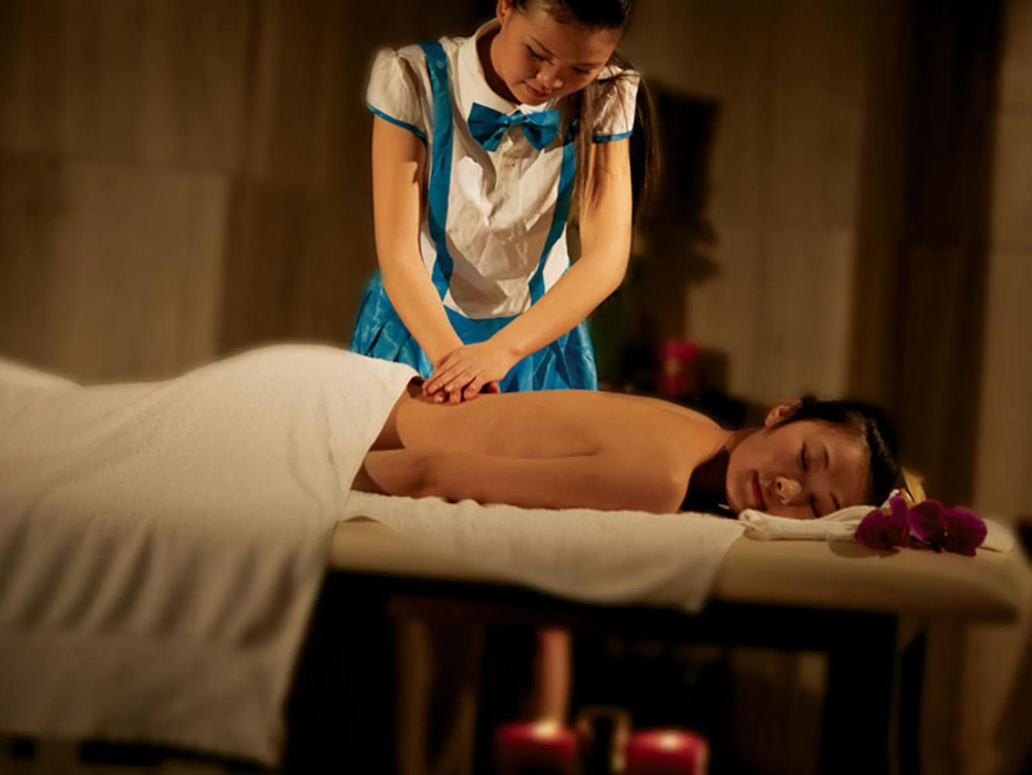 Massage in HJ International Hotel