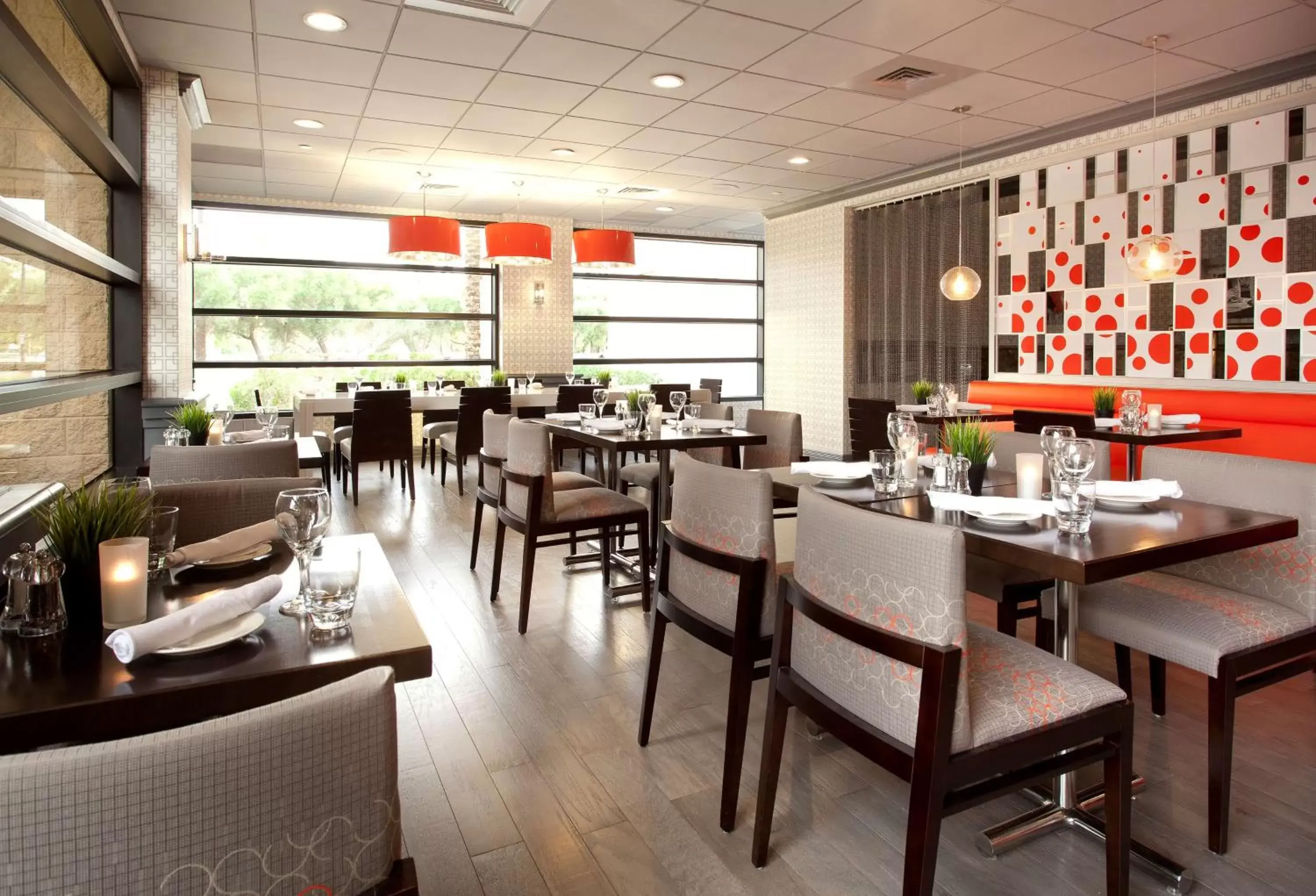 Restaurant/Places to Eat in Radisson Hotel Phoenix Airport