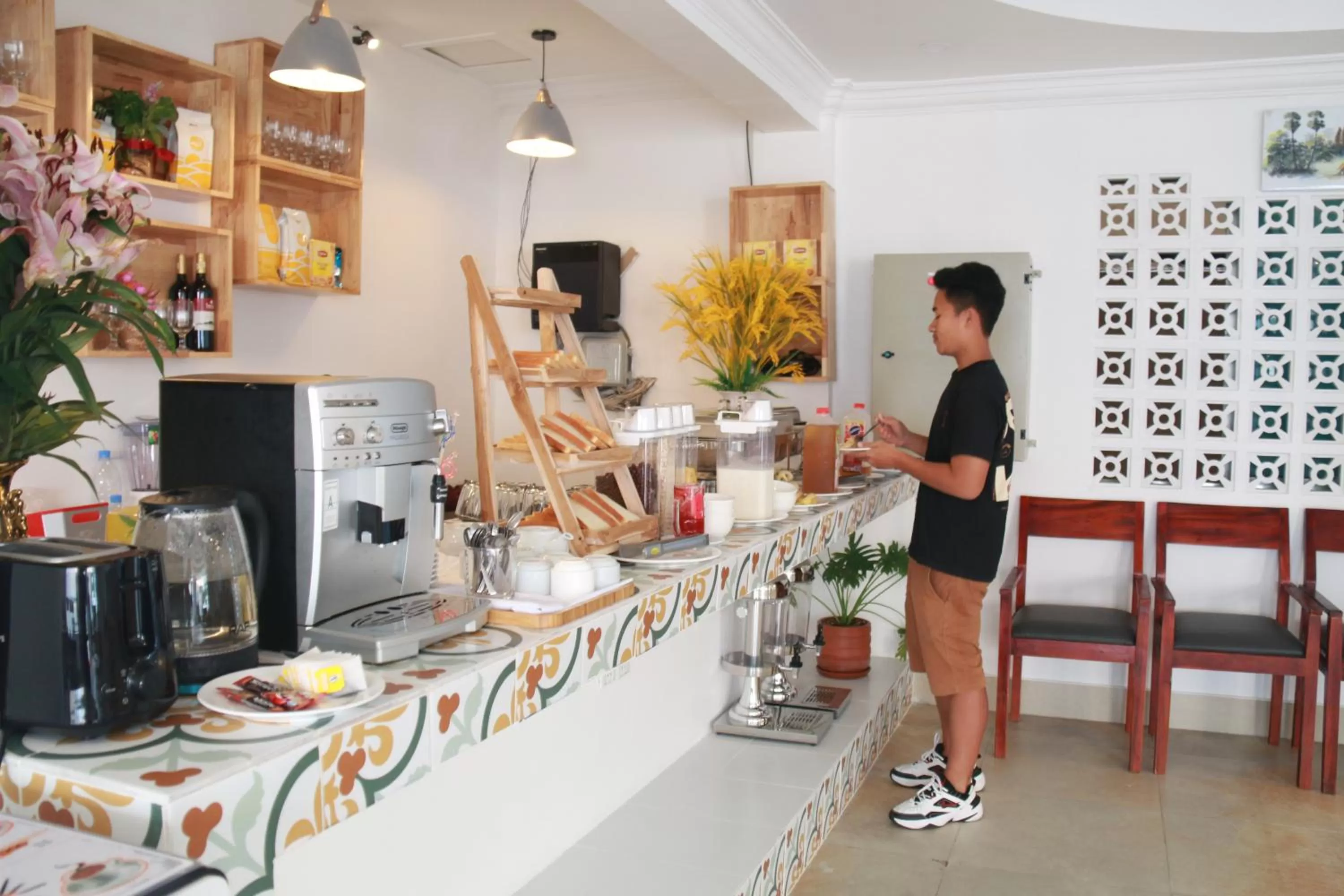 Breakfast in White Corner Hotel