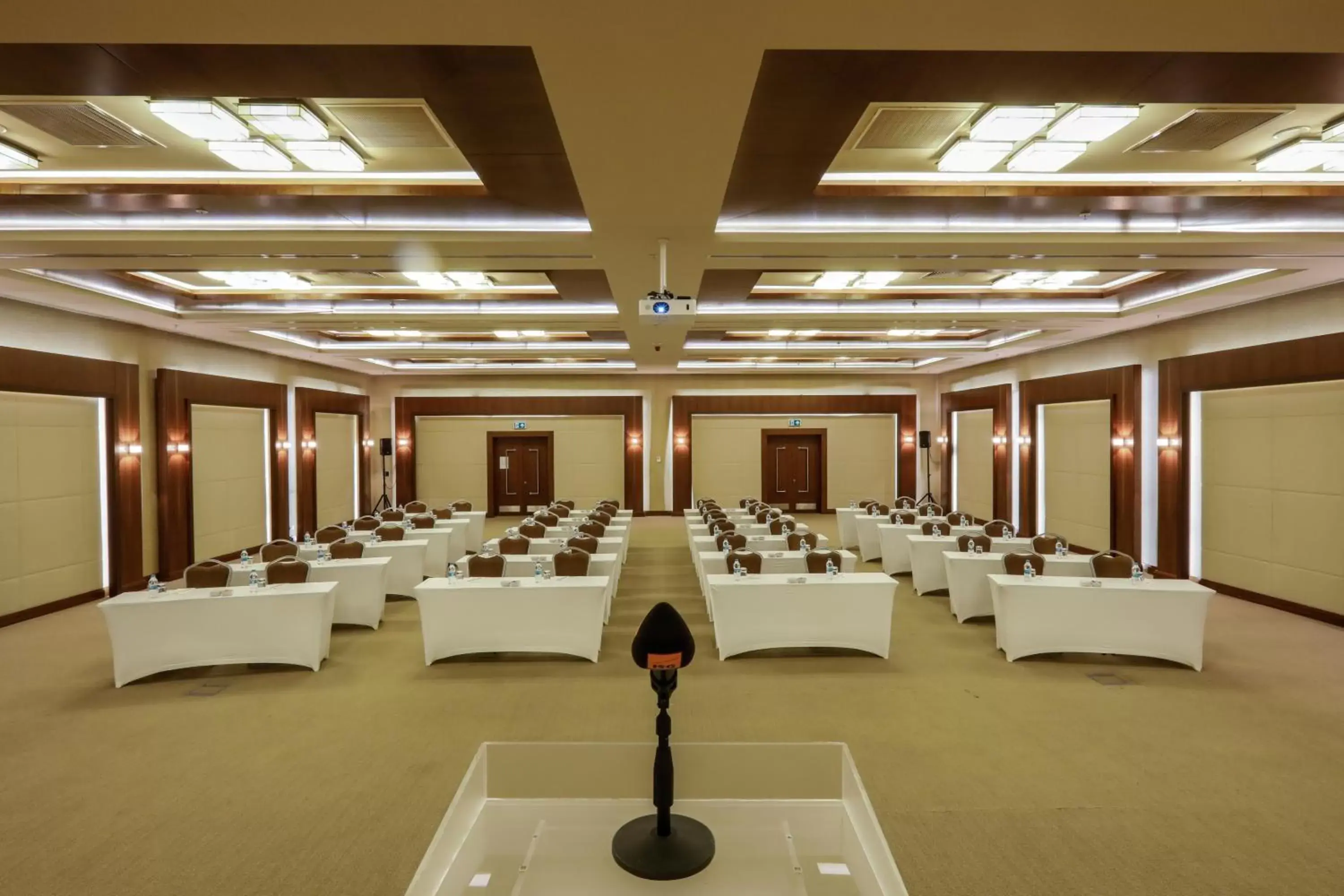 Meeting/conference room in ISG Sabiha Gökçen Airport Hotel