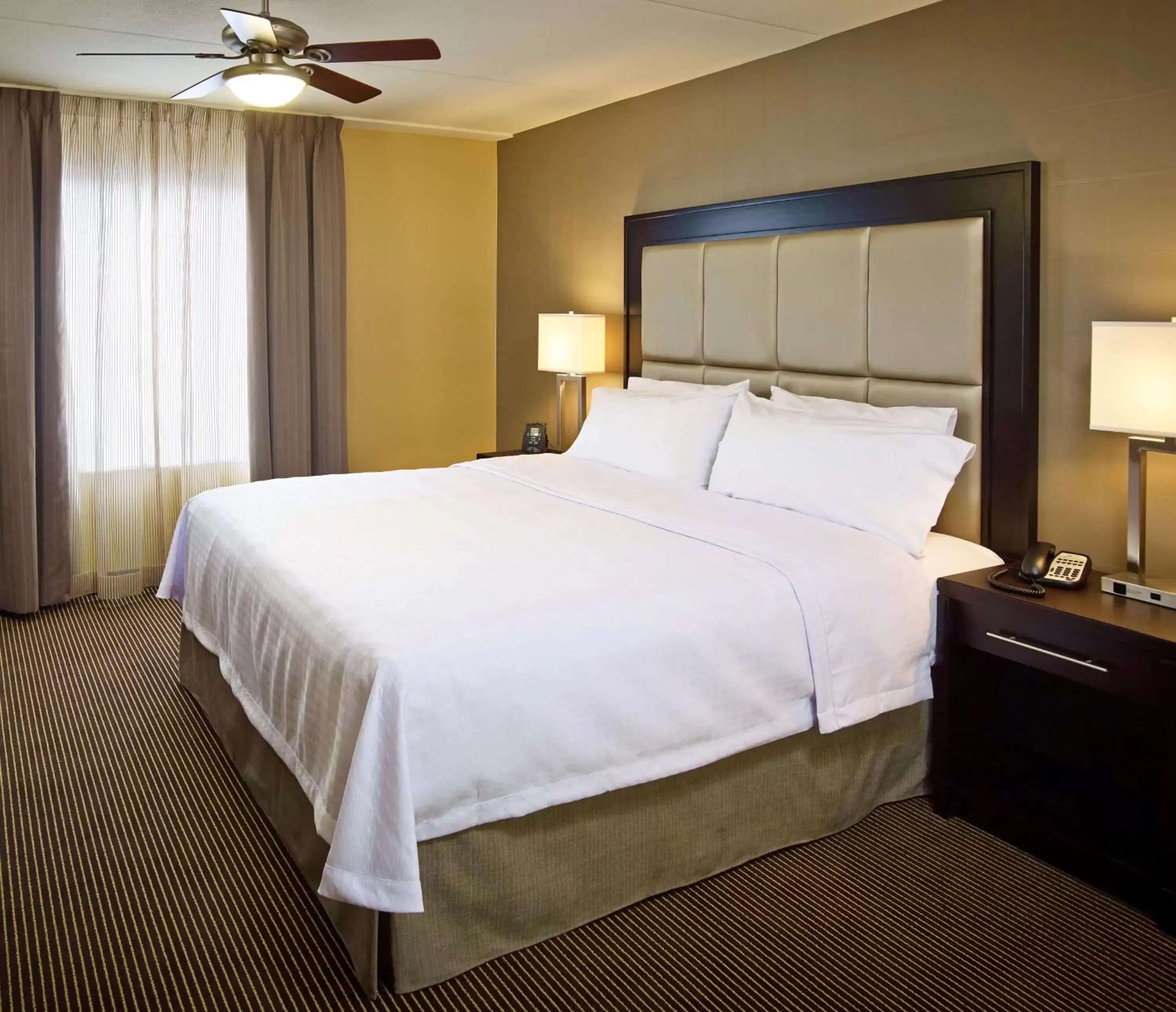 Bed in Homewood Suites by Hilton Hamilton