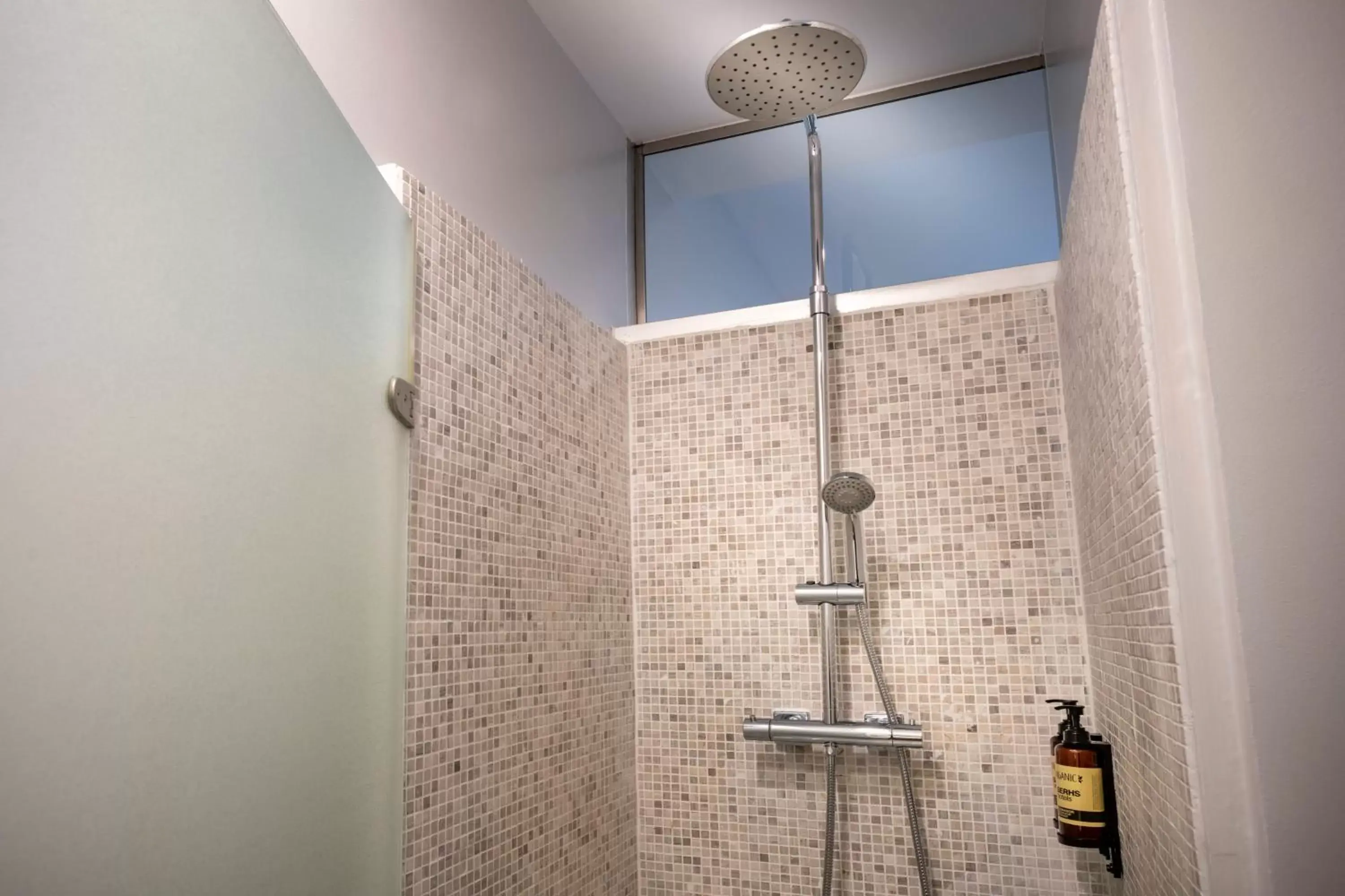 Shower, Bathroom in Hotel Serhs Carlit