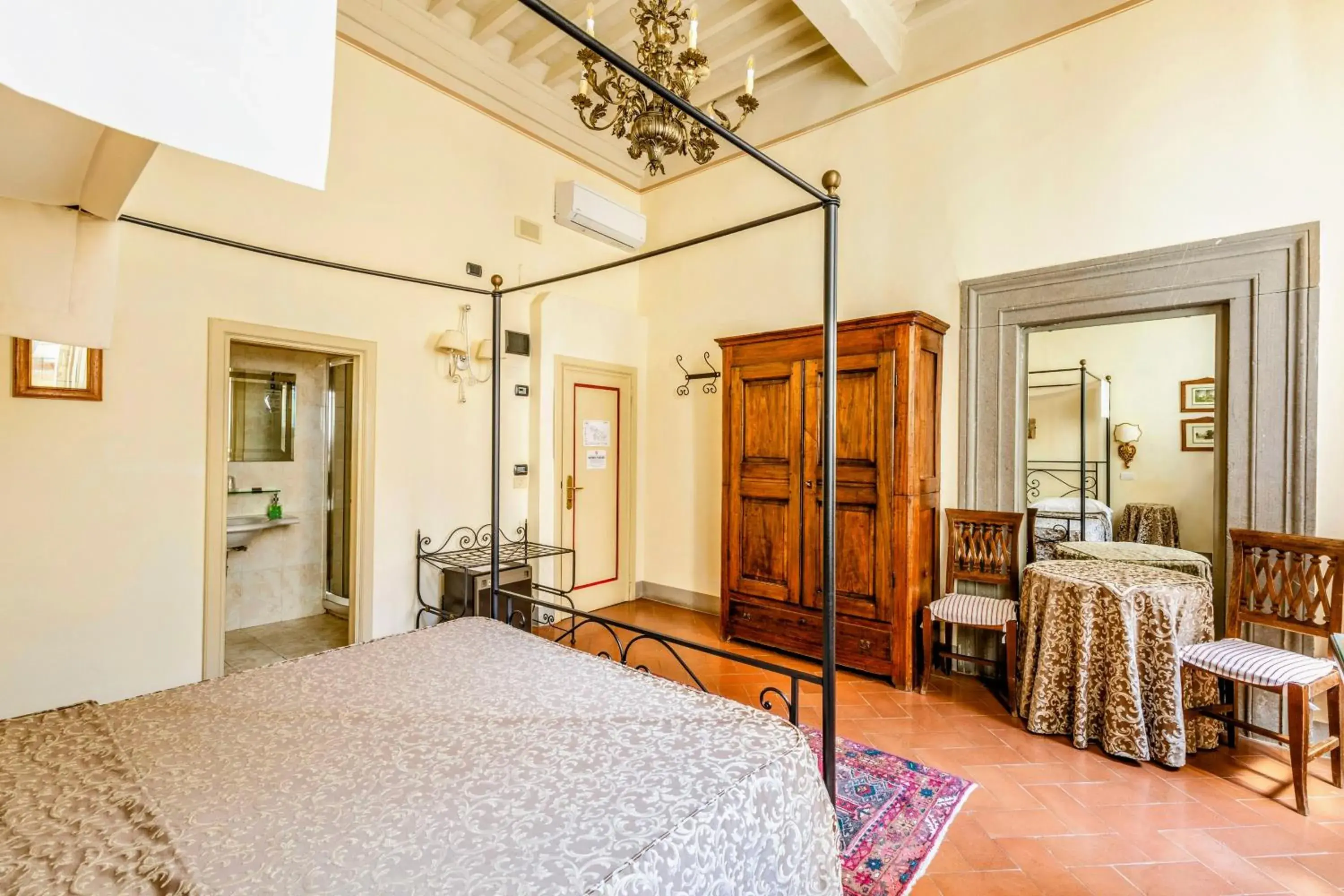 Bedroom, Bed in Hotel San Michele