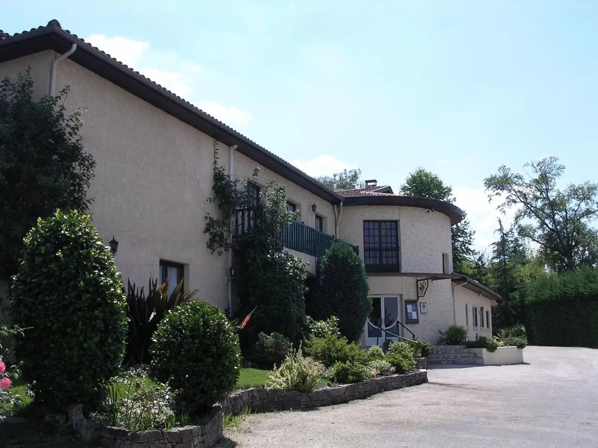 Facade/entrance, Property Building in Les Criquets Hôtel Restaurant Spa