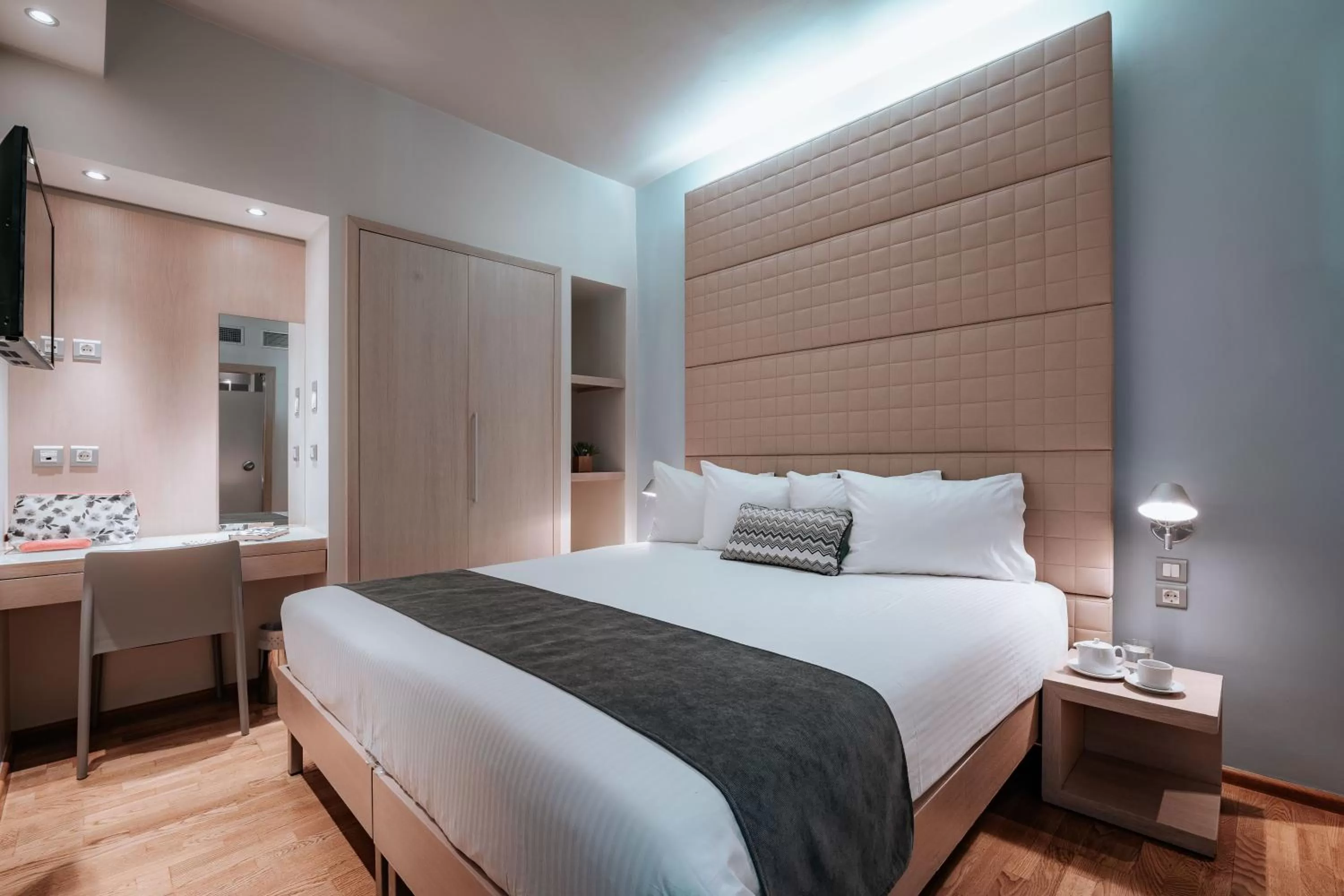 Photo of the whole room, Bed in Domotel Olympia