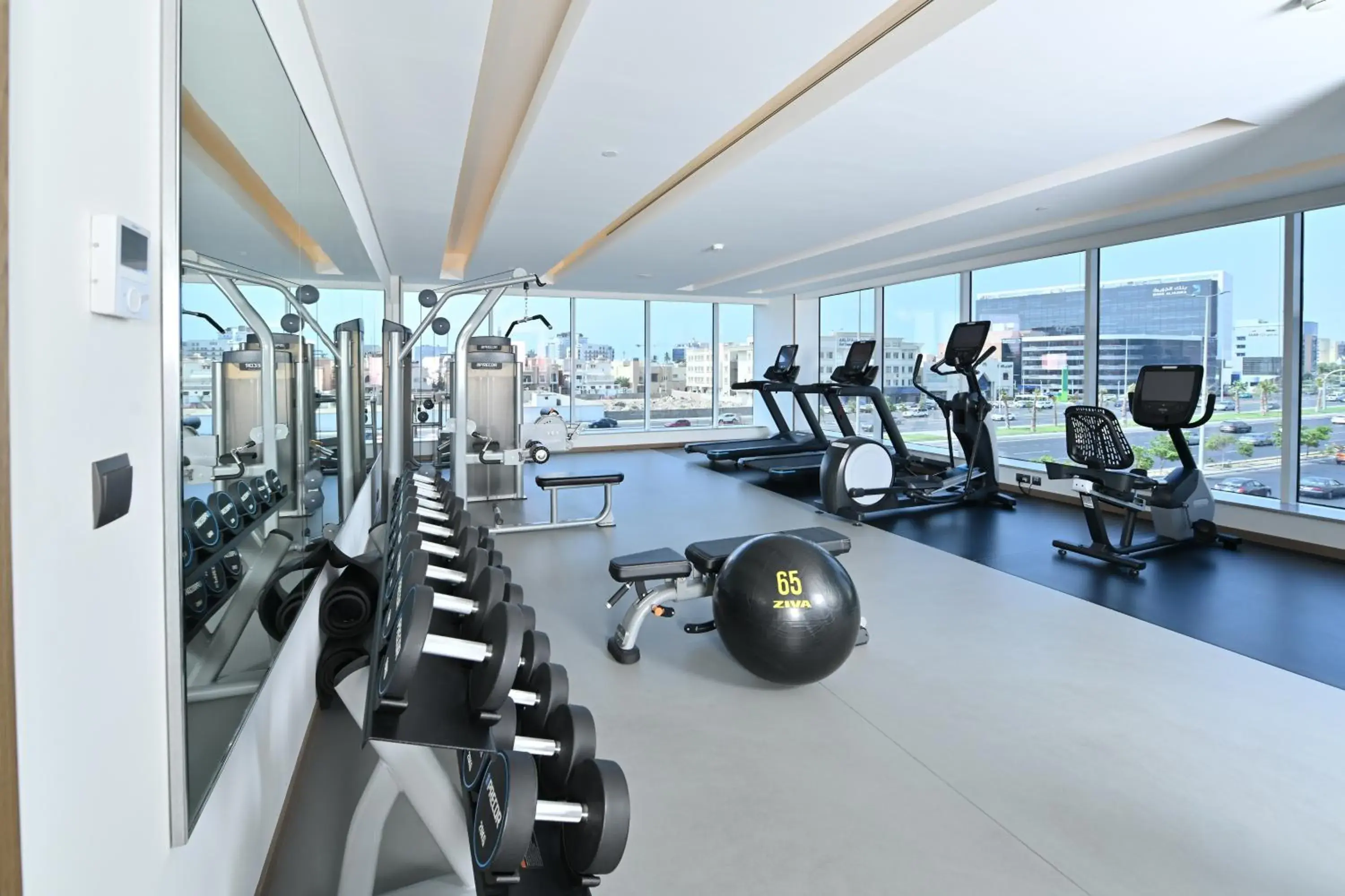 Property building, Fitness Center/Facilities in Comfort Hotel Jeddah King Road