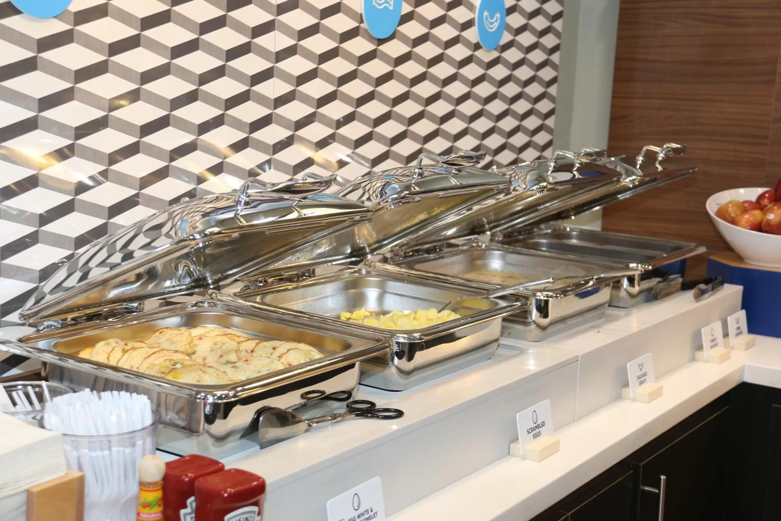 Breakfast in Holiday Inn Express Hotel and Suites South Padre Island by IHG Breakfast in Holiday Inn Express Hotel and Suites South Padre Island by IHG