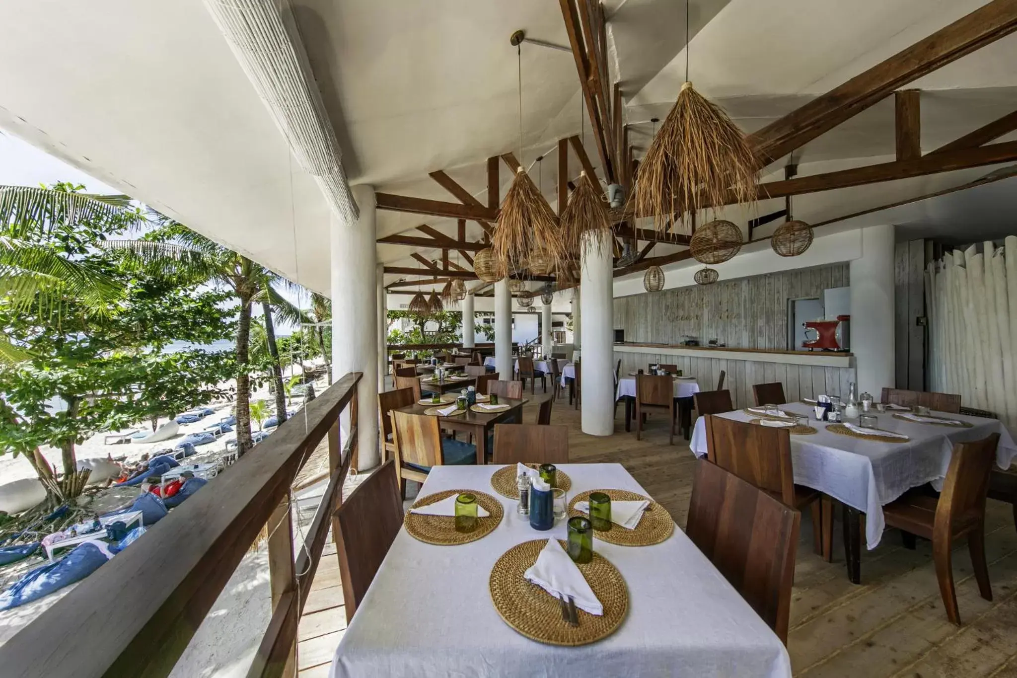 Restaurant/places to eat in Ocean Vida Beach and Dive Resort Restaurant/places to eat in Ocean Vida Beach and Dive Resort