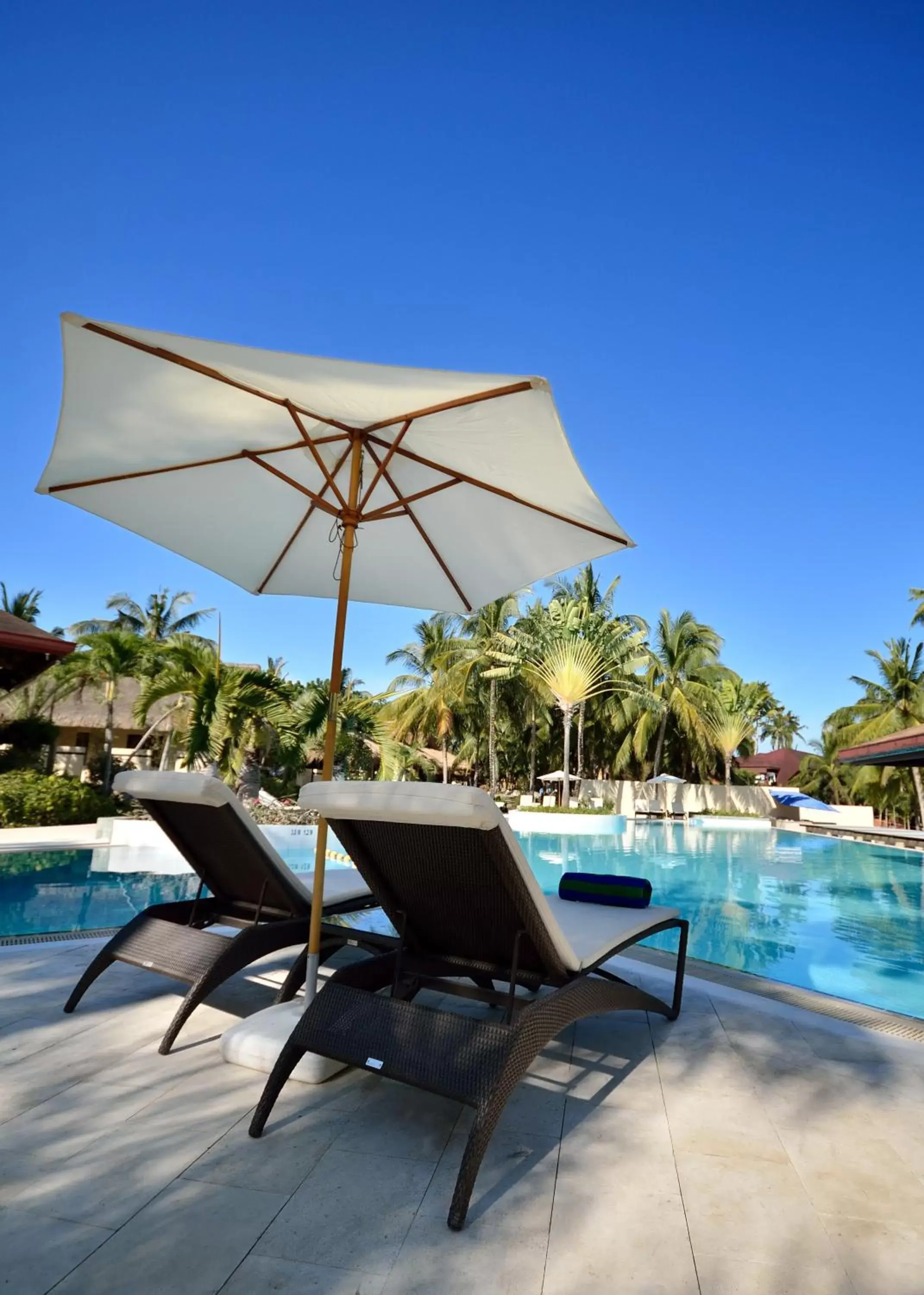 Swimming pool, Patio/Outdoor Area in Henann Resort Alona Beach