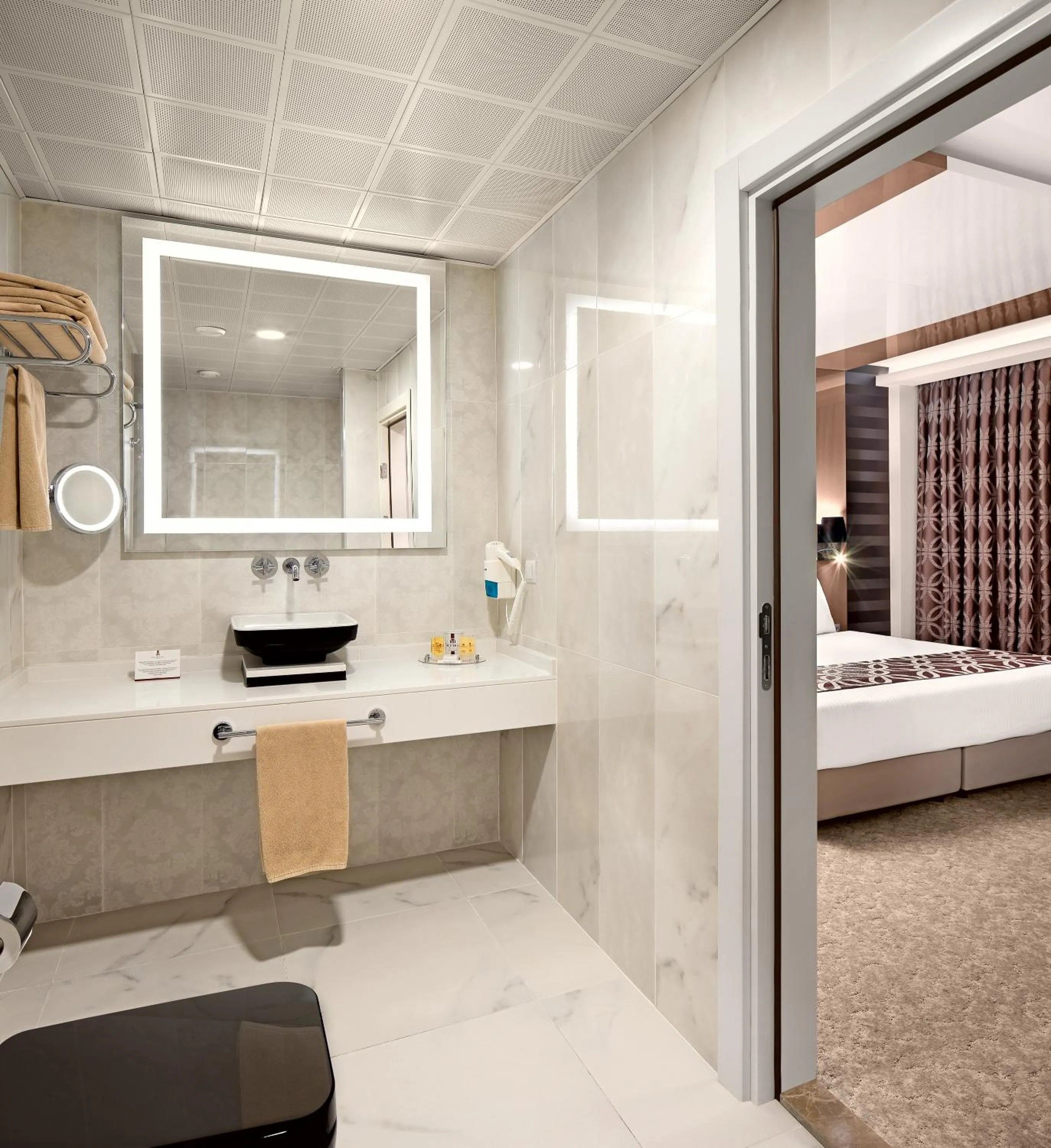 Bathroom, Bed in The Merlot Hotel Eskisehir