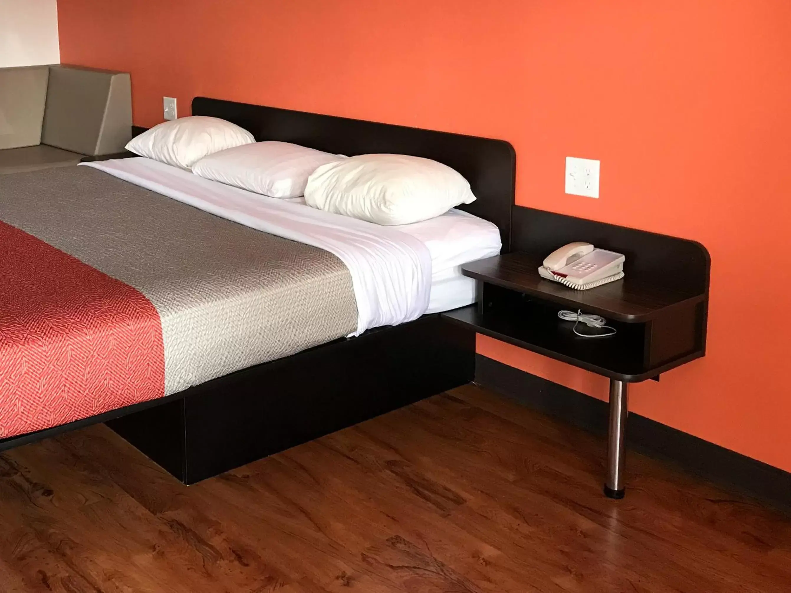 Bedroom, Bed in Motel 6-Bremen, GA