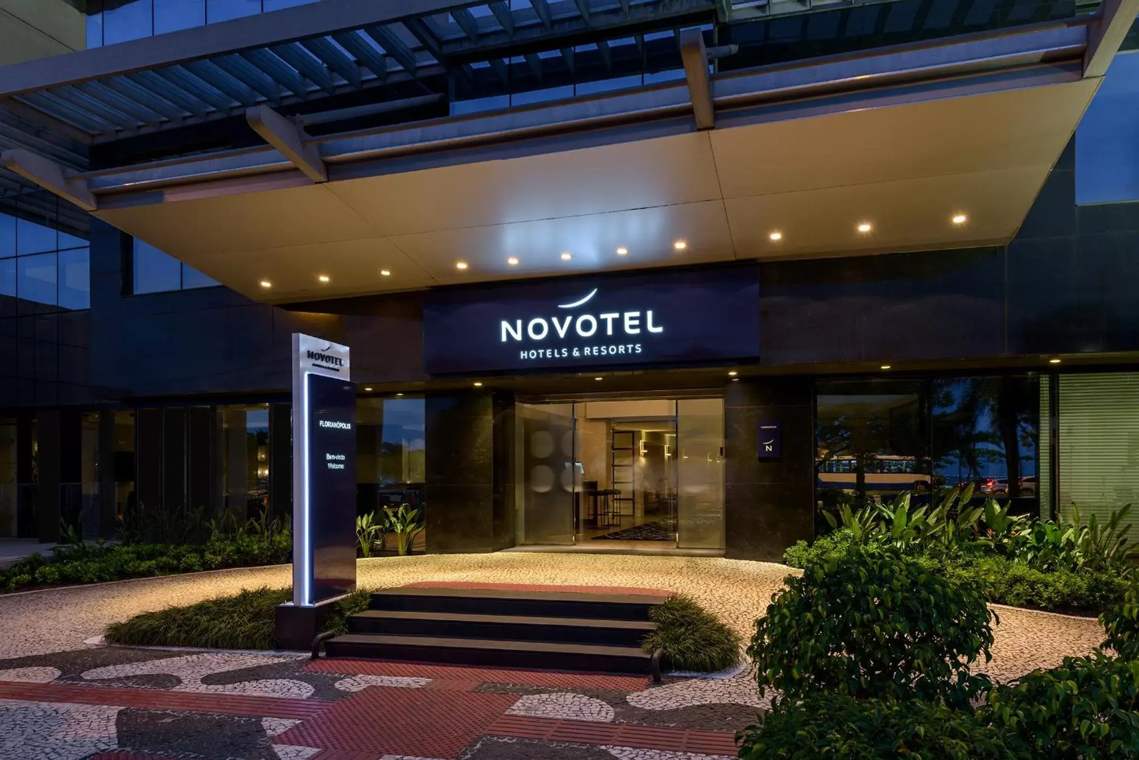 Facade/entrance in Novotel Florianopolis