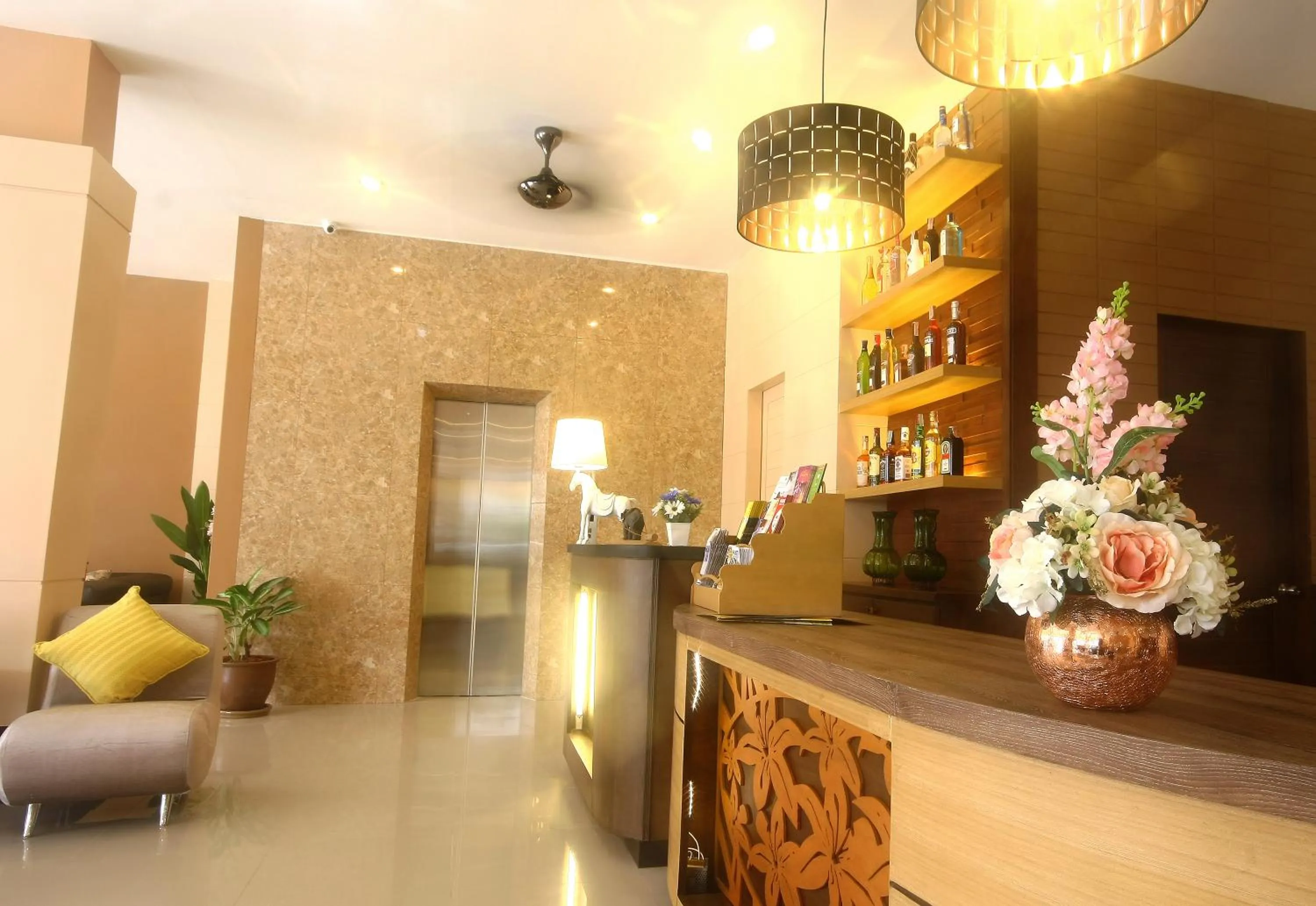 Lobby or reception in Breezotel - SHA Certified