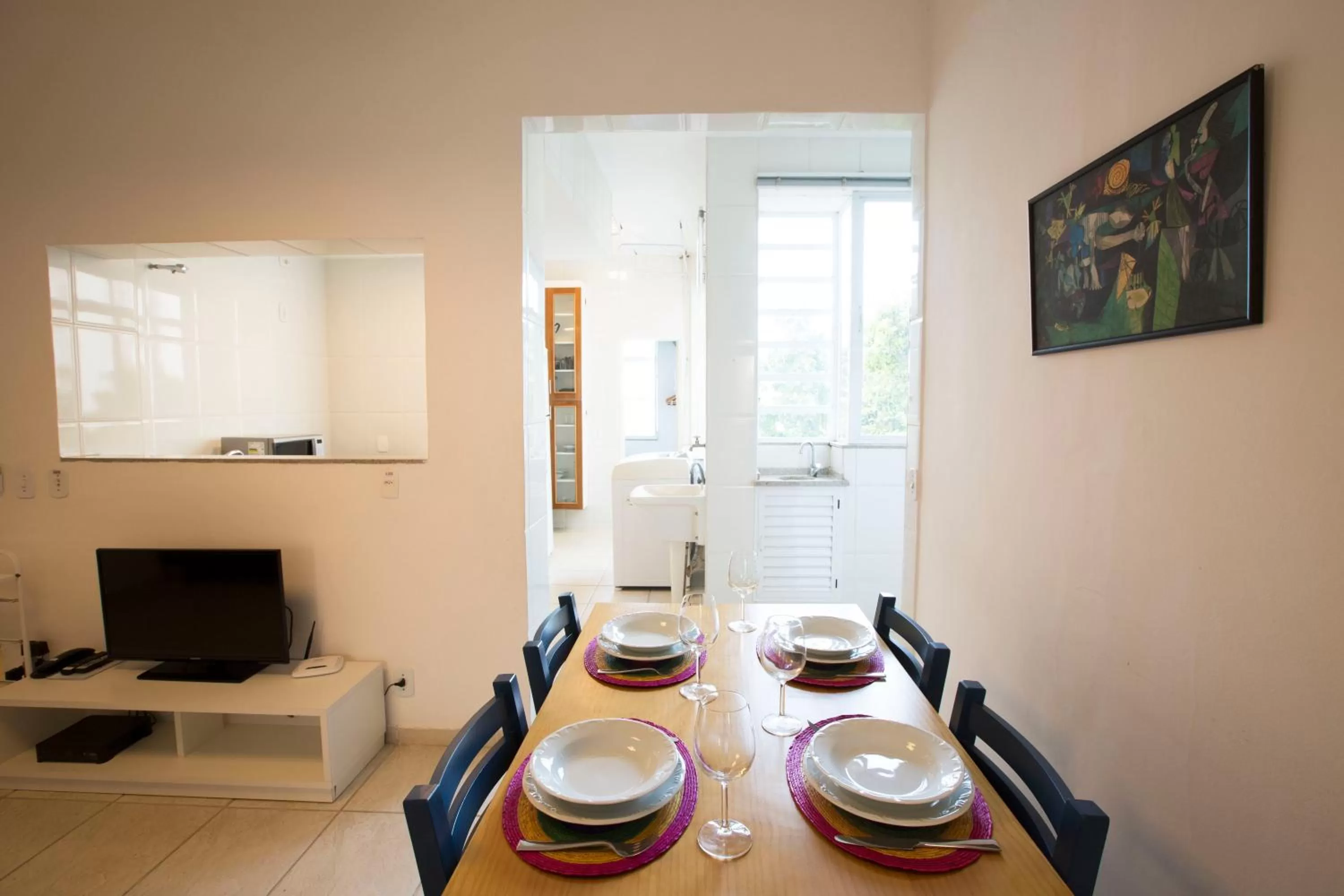 Food and drinks in Sugar Loft Apartments