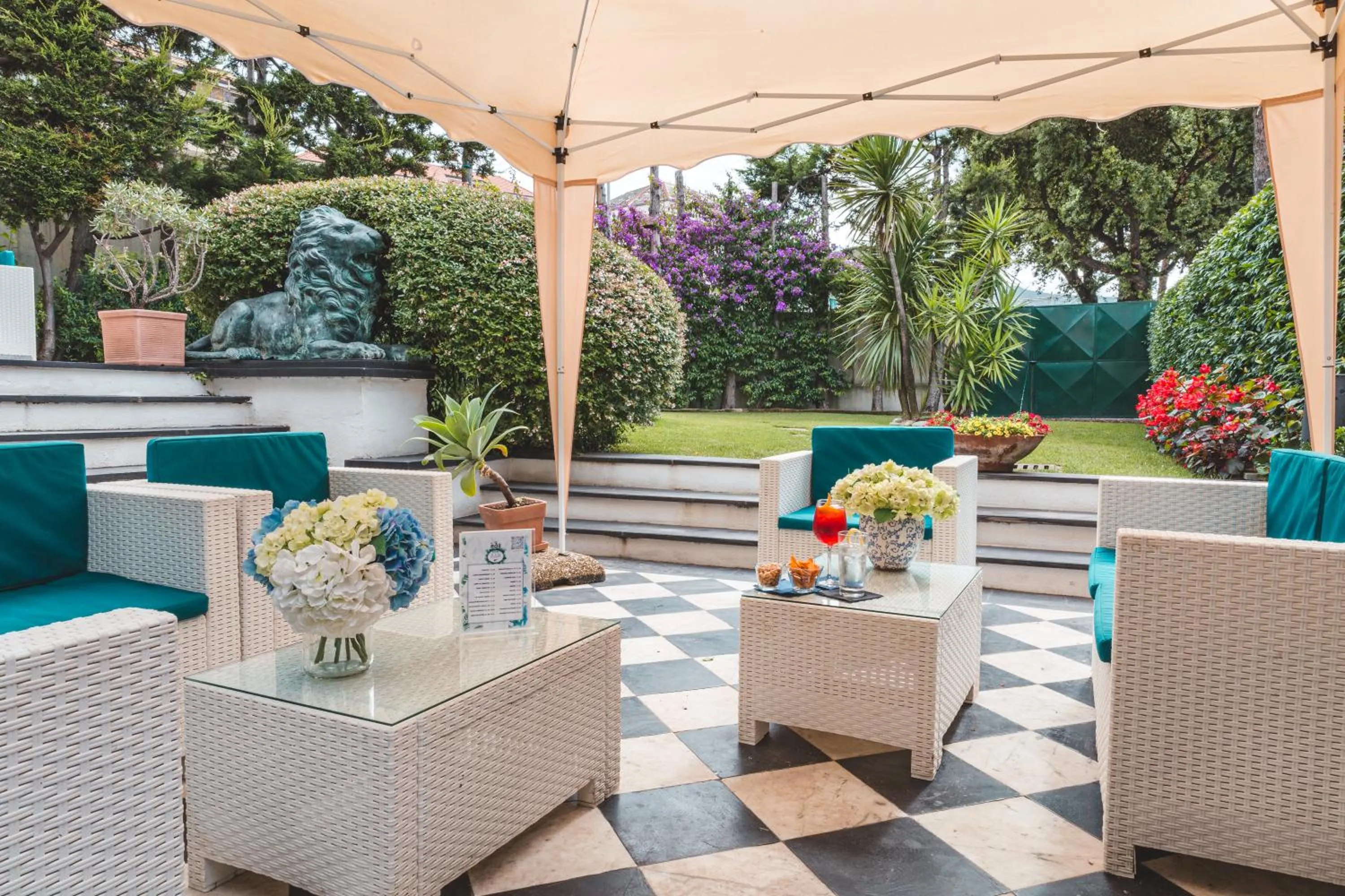 Patio in Hotel Santa Maria