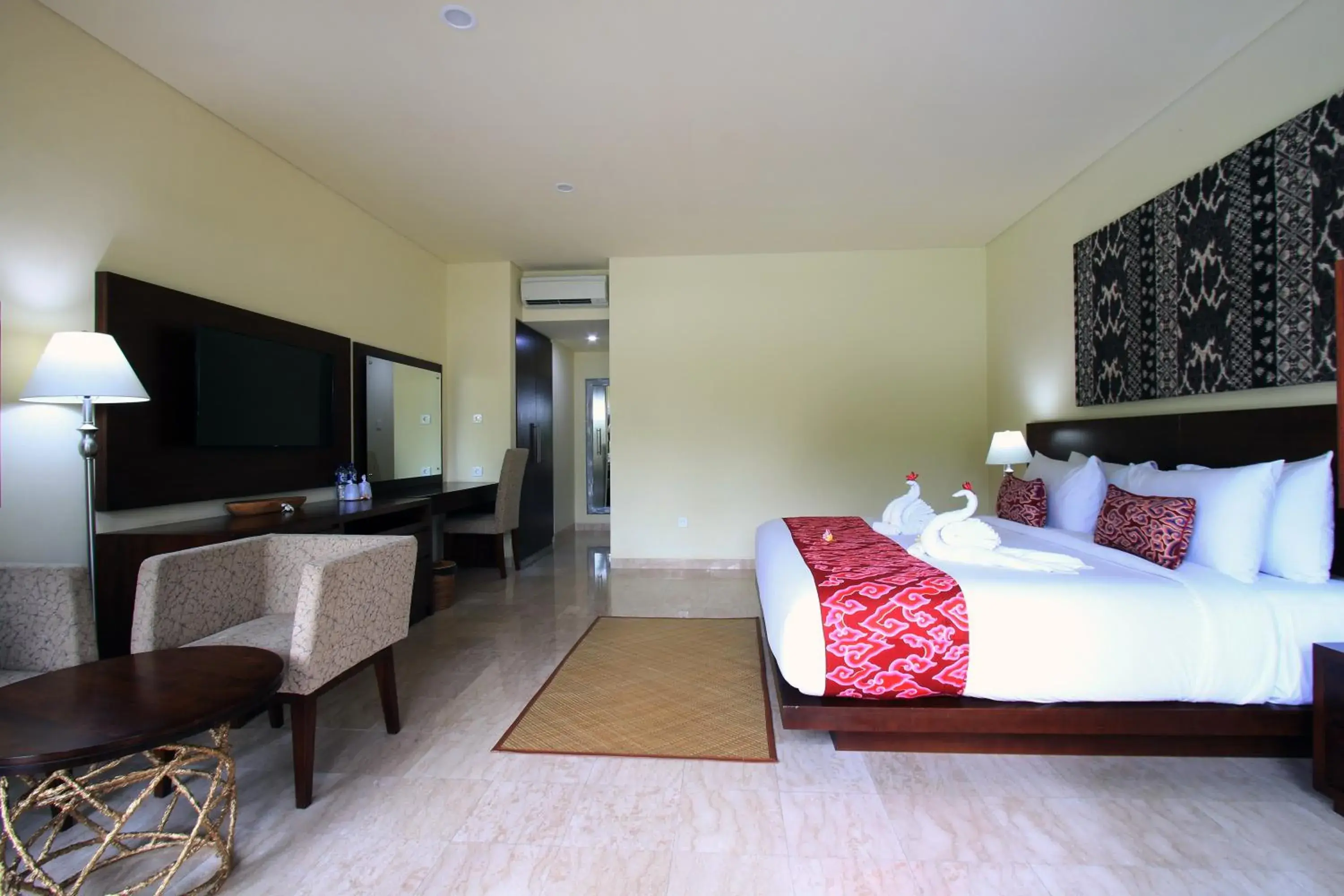 Photo of the whole room, Bed in Byasa Ubud Hotel