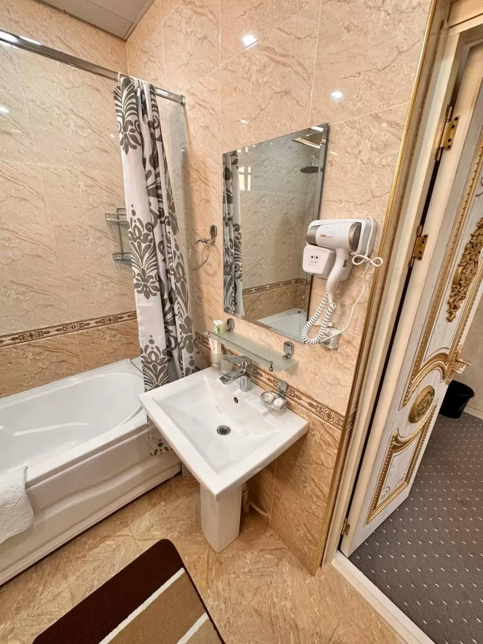 Bathroom in Suleyman hotel