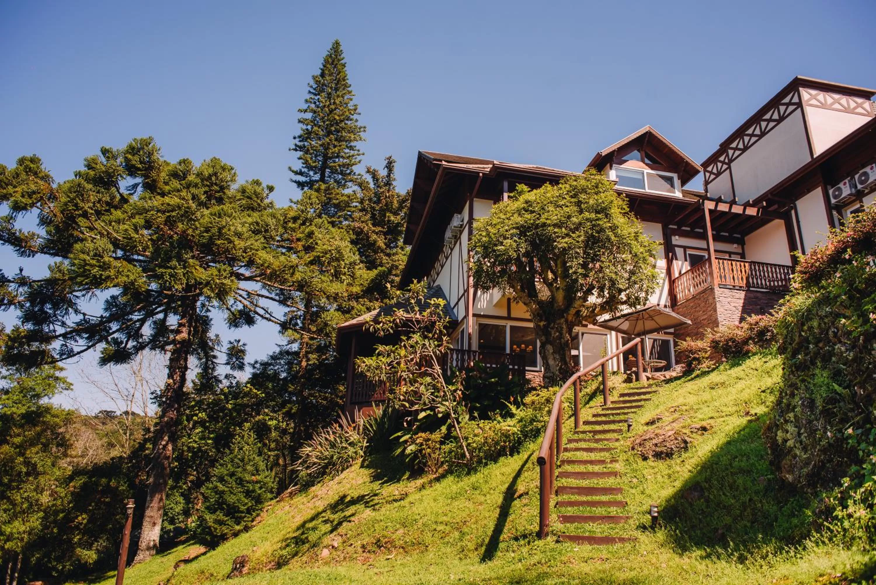 Property building in Hotel Jardins da Colina