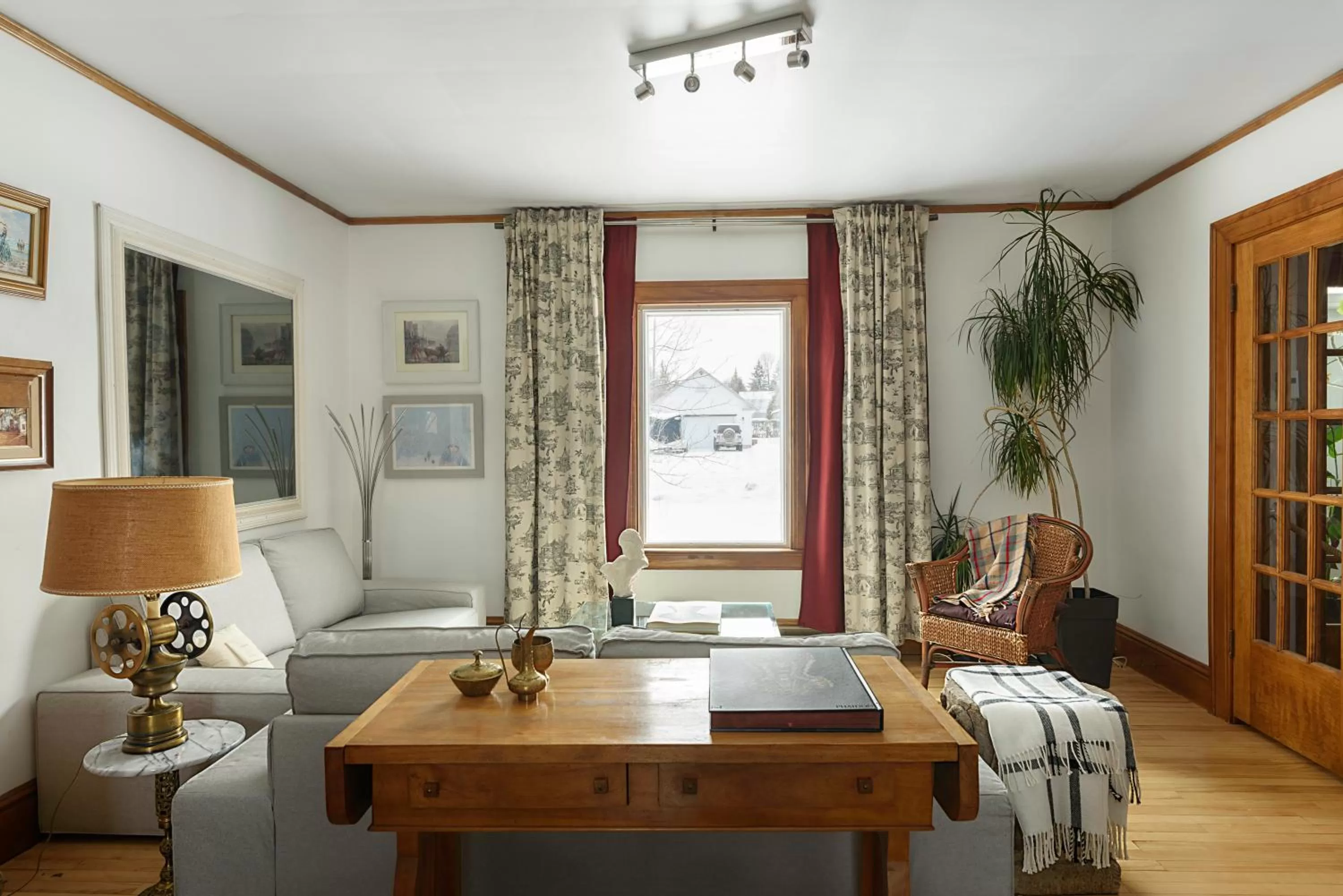 Seating Area in Maison Sherman's house