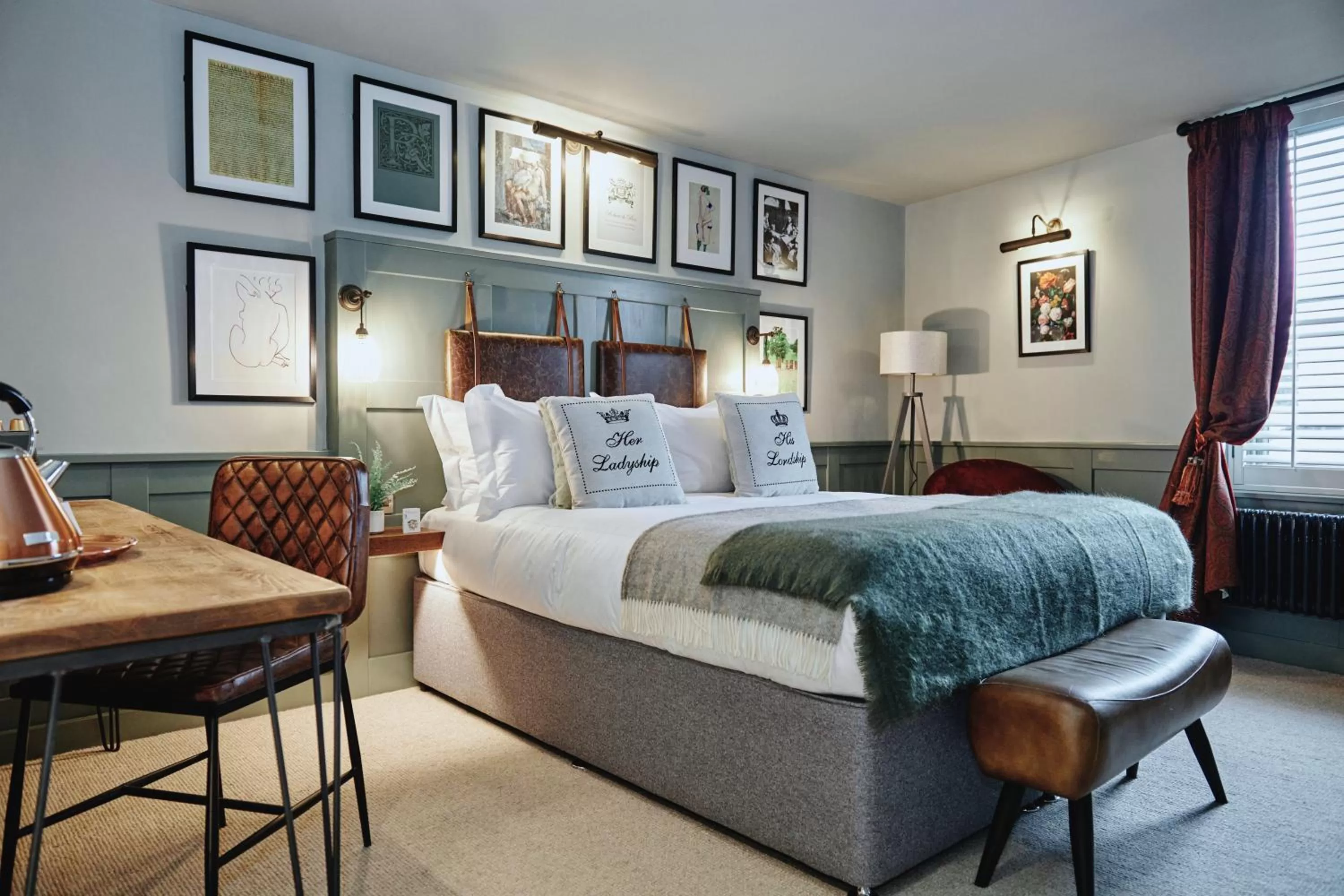 Bed in Kings Arms - Egham-Windsor