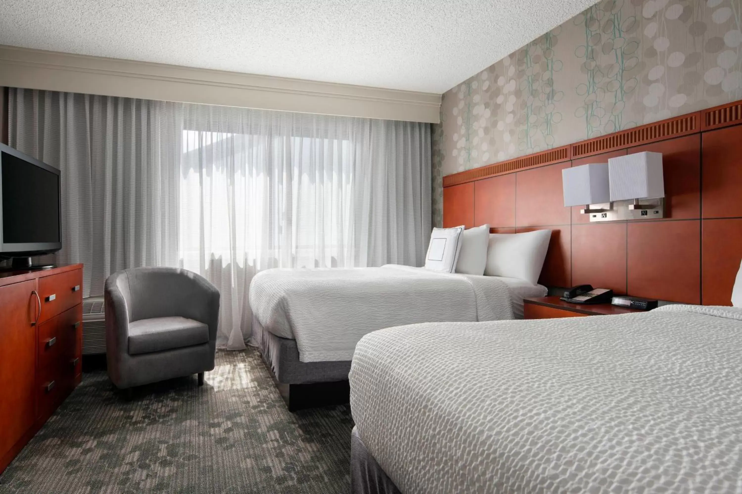 Bedroom, Bed in Courtyard by Marriott San Francisco Airport