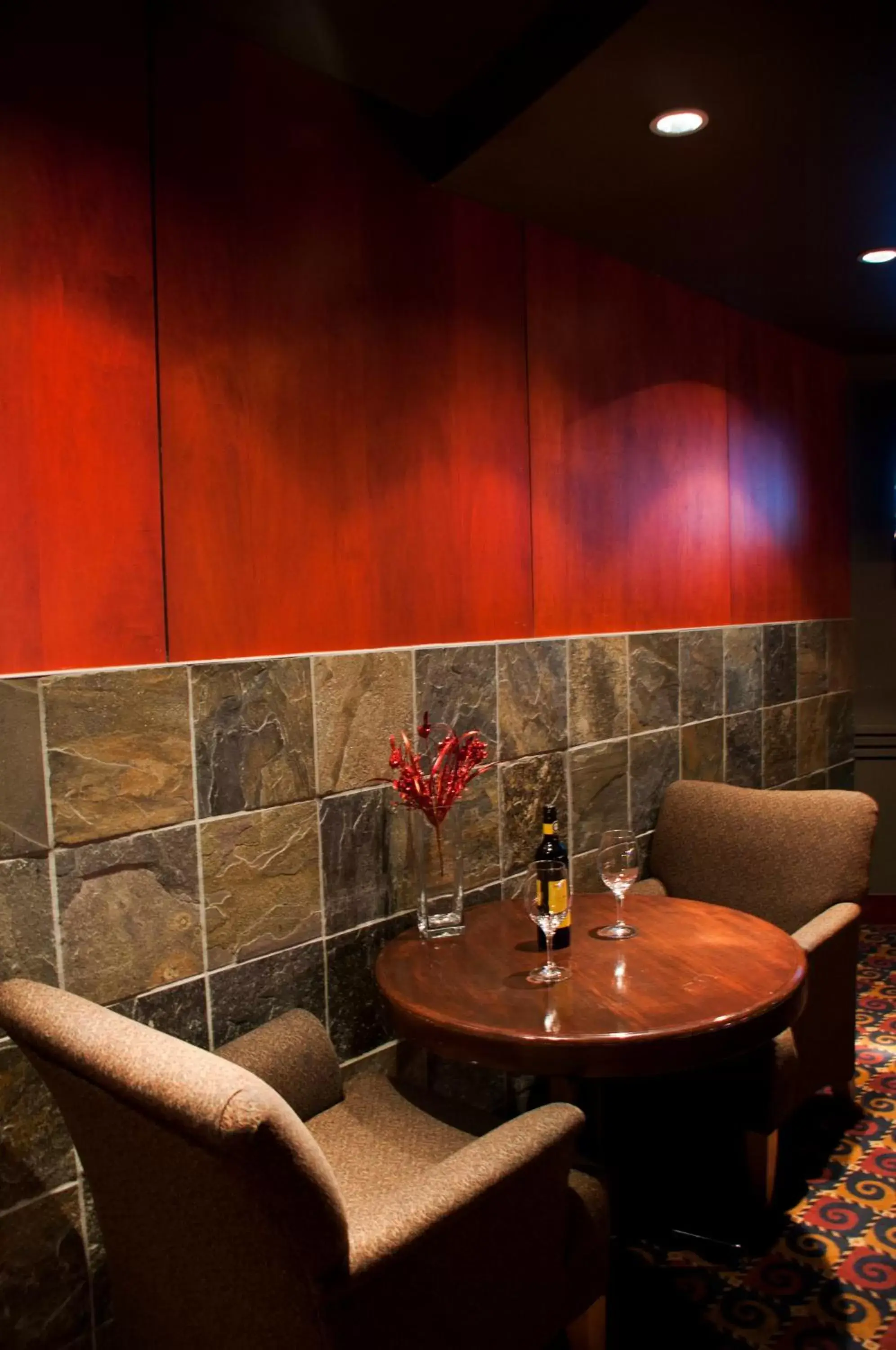 Lounge or bar in Radisson Hotel & Suites Red Deer