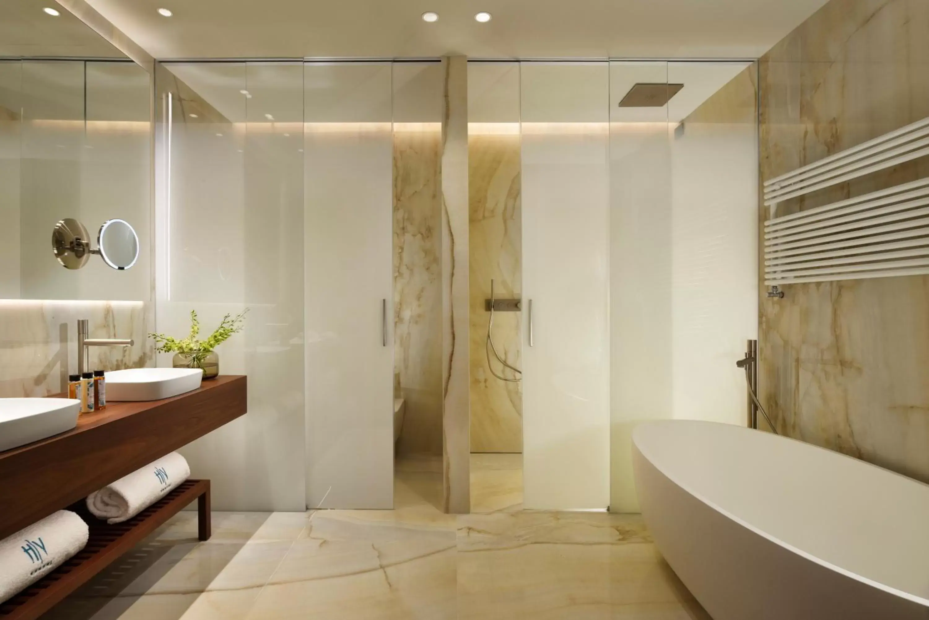 Bathroom in Grand Hotel Victoria concept & spa, by R Collection Hotels