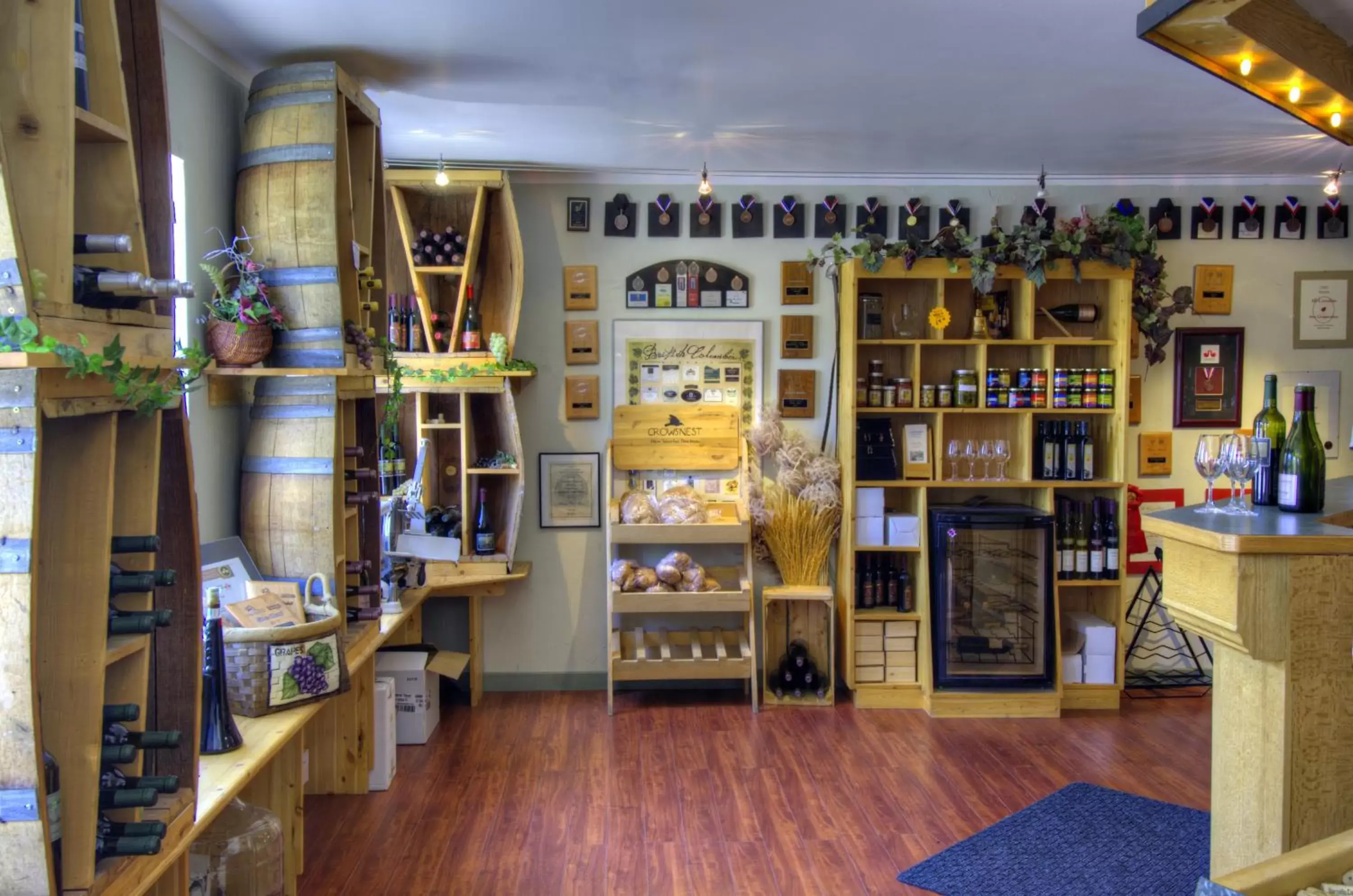 On-site shops in Crowsnest Vineyards Guesthouse