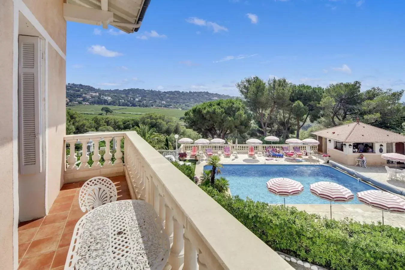 Balcony/Terrace, Pool View in Le Château de Mei Lese